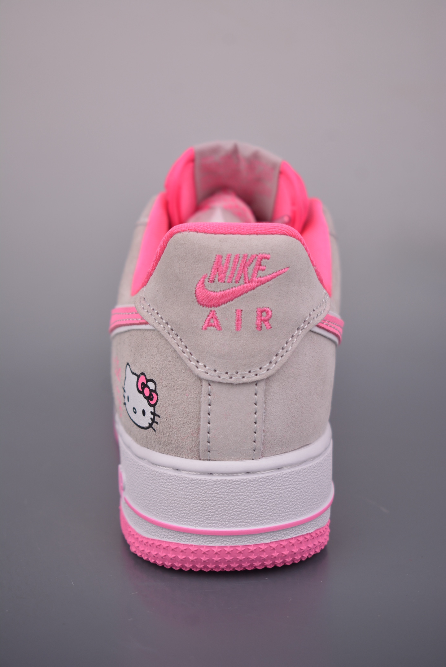 260 Nike Air Force 1 Low Hello Kitty联名 SS1979-008-Chinese UA Cheap High Quatity Brand Clothes Bags handbags Sneakers wholesale wholesaler seller from China Factory suppliers Fashion Clothing Shoes best Quality Beautiful Price 260 Nike Air Force 1 Low Hello Kitty联名 SS1979-008