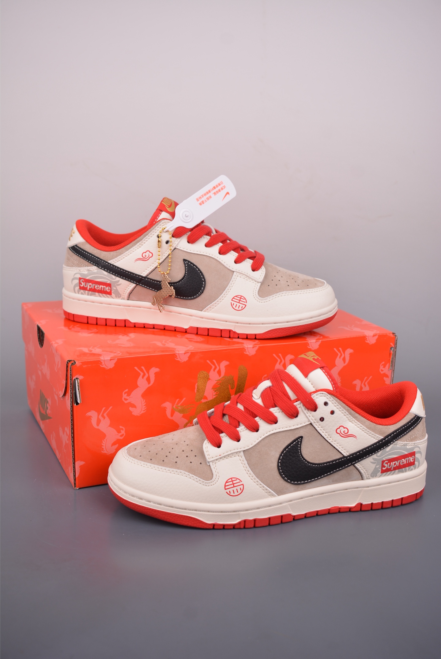Nike SB Dunk Low 马年限定 JJ2508-Top High Quatity Cheap Sneakers Fashion Clothing Clothes Bags handbags Shoes of all Brand wholesale With The best Quality And Beautiful Price from China Factory Chinese suppliers wholesaler seller Nike SB Dunk Low 马年限定 JJ2508