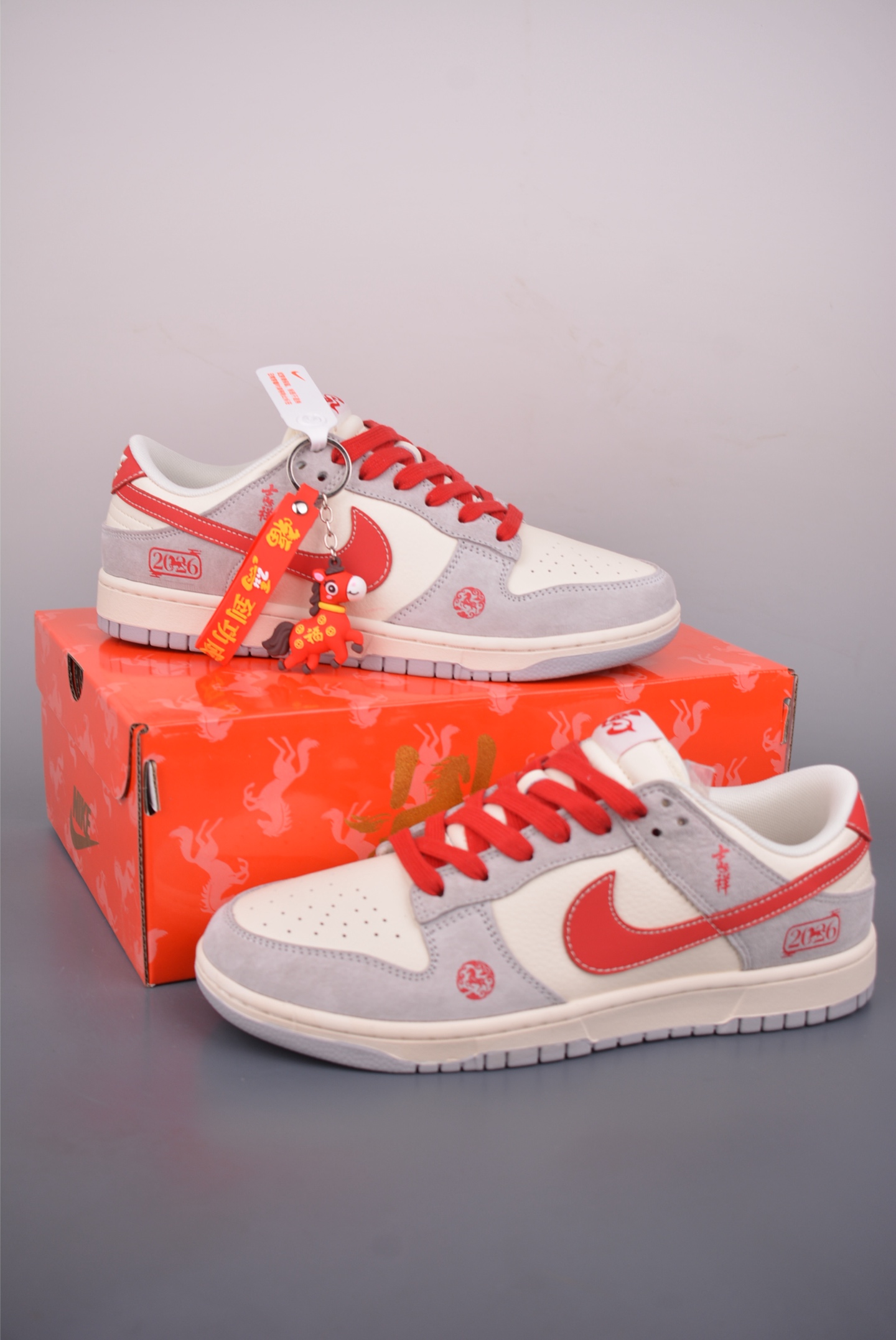 Nike SB Dunk Low 马年限定 JJ2508-Top High Quatity Cheap Sneakers Fashion Clothing Clothes Bags handbags Shoes of all Brand wholesale With The best Quality And Beautiful Price from China Factory Chinese suppliers wholesaler seller Nike SB Dunk Low 马年限定 JJ2508