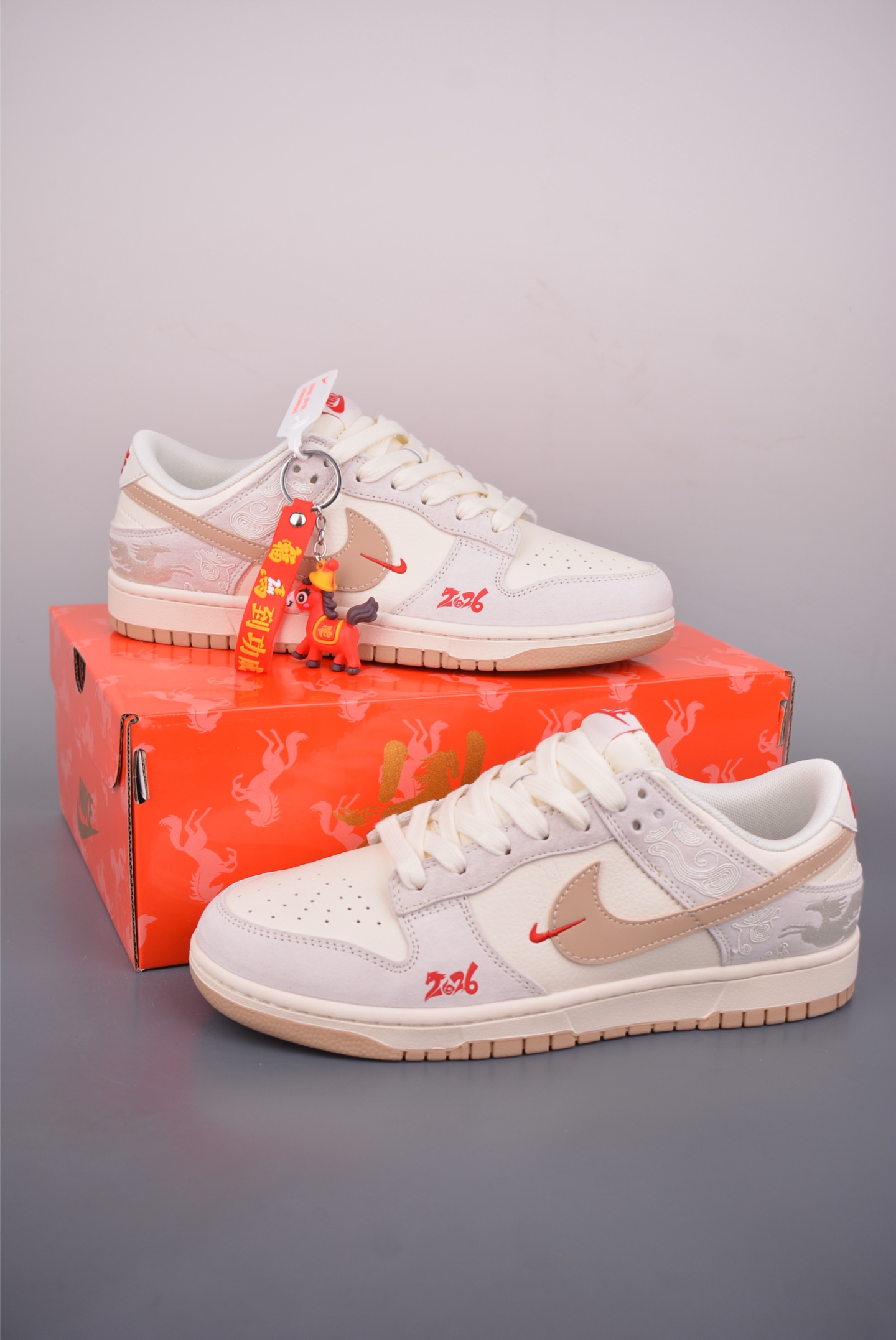 Nike SB Dunk Low 马年限定 JJ2508-Top High Quatity Cheap Sneakers Fashion Clothing Clothes Bags handbags Shoes of all Brand wholesale With The best Quality And Beautiful Price from China Factory Chinese suppliers wholesaler seller Nike SB Dunk Low 马年限定 JJ2508