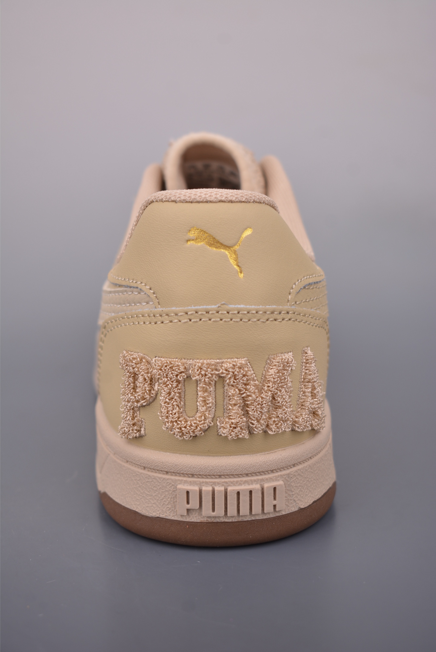 Puma Caven 2.0 Retro Club 彪马 防滑耐磨低帮德训板鞋 395082-052-Top High Quatity Cheap Sneakers Fashion Clothing Clothes Bags handbags Shoes of all Brand wholesale With The best Quality And Beautiful Price from China Factory Chinese suppliers wholesaler seller Puma Caven 2.0 Retro Club 彪马 防滑耐磨低帮德训板鞋 395082-052