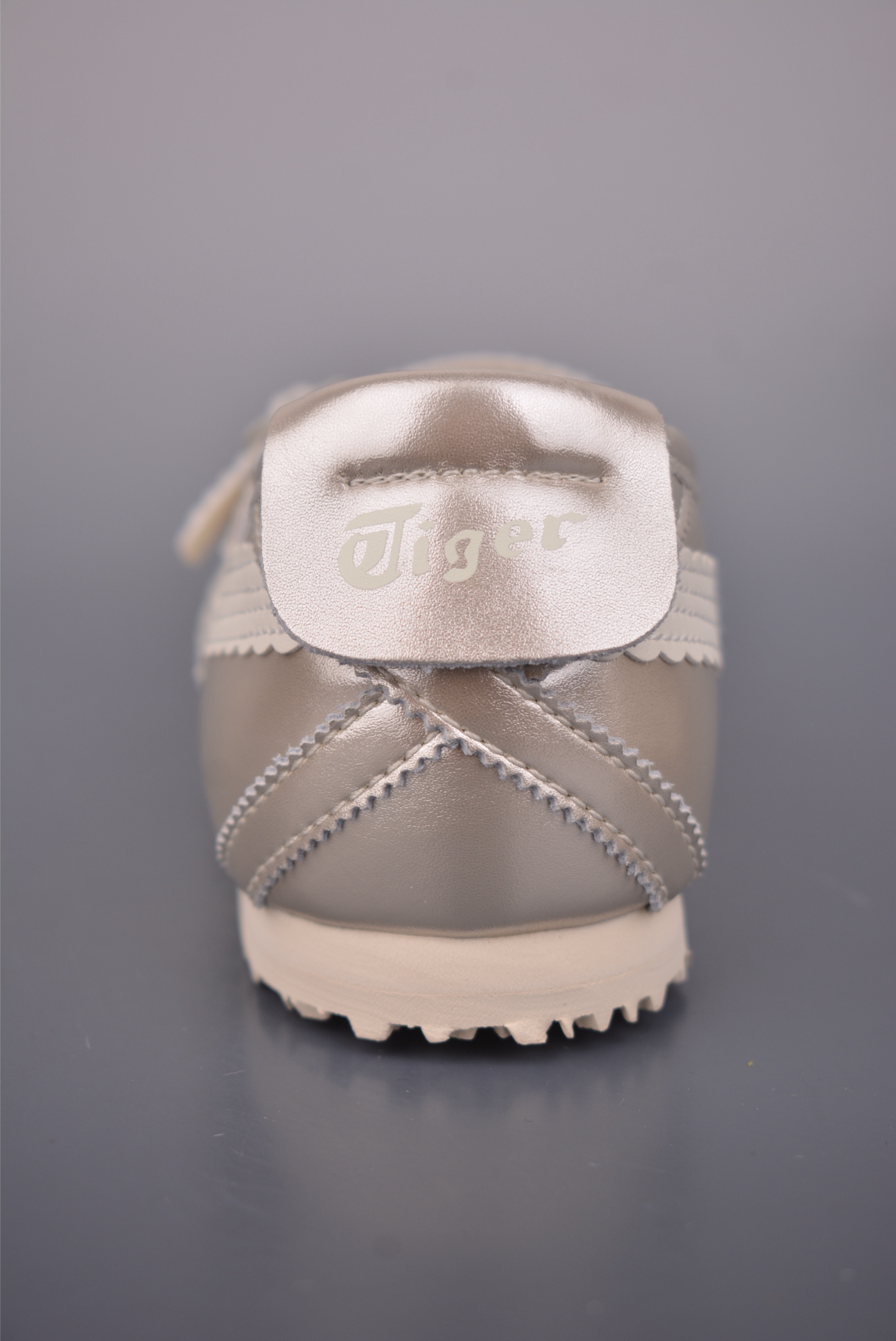 140 玛丽珍 任敏同款 舒适轻盈平跟玛丽珍鞋 1182A708-Chinese UA Cheap High Quatity Brand Clothes Bags handbags Sneakers wholesale wholesaler seller from China Factory suppliers Fashion Clothing Shoes best Quality Beautiful Price 140 玛丽珍 任敏同款 舒适轻盈平跟玛丽珍鞋 1182A708