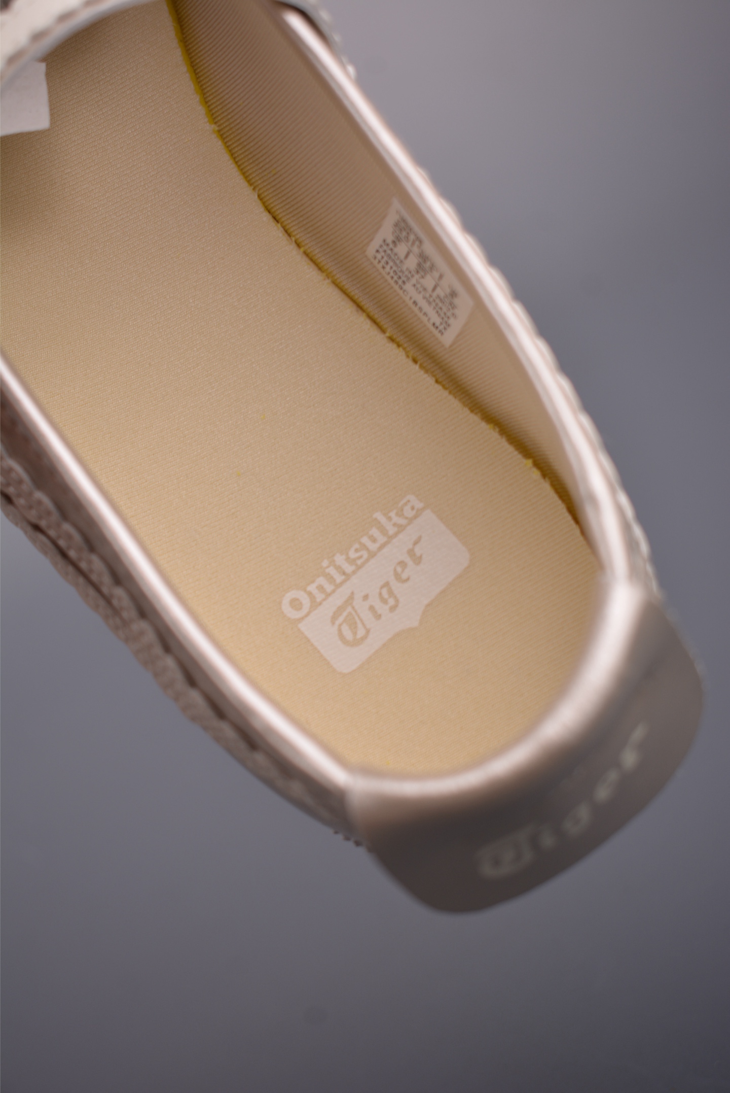 140 玛丽珍 任敏同款 舒适轻盈平跟玛丽珍鞋 1182A708-Chinese UA Cheap High Quatity Brand Clothes Bags handbags Sneakers wholesale wholesaler seller from China Factory suppliers Fashion Clothing Shoes best Quality Beautiful Price 140 玛丽珍 任敏同款 舒适轻盈平跟玛丽珍鞋 1182A708