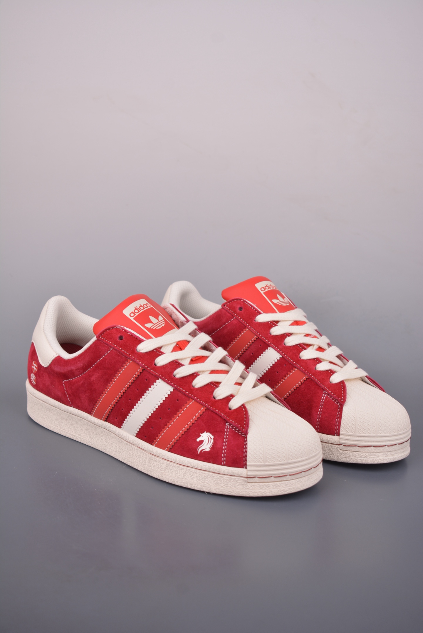 240 Adidas Originals Super2025全新版本 马年限定 JY892627-110-Chinese UA Cheap High Quatity Brand Clothes Bags handbags Sneakers wholesale wholesaler seller from China Factory suppliers Fashion Clothing Shoes best Quality Beautiful Price 240 Adidas Originals Super2025全新版本 马年限定 JY892627-110