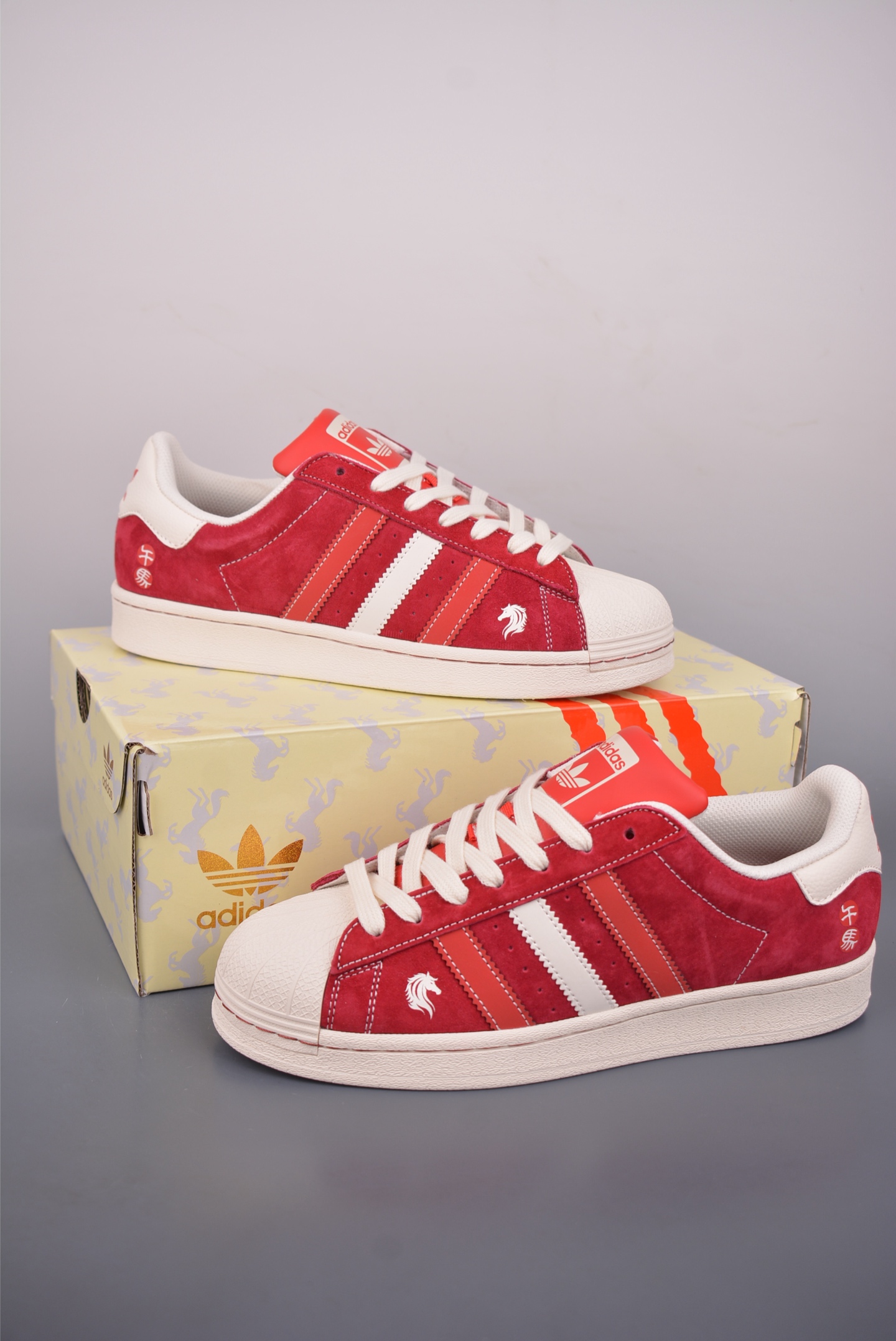 240 Adidas Originals Super2025全新版本 马年限定 JY892627-110-Chinese UA Cheap High Quatity Brand Clothes Bags handbags Sneakers wholesale wholesaler seller from China Factory suppliers Fashion Clothing Shoes best Quality Beautiful Price 240 Adidas Originals Super2025全新版本 马年限定 JY892627-110