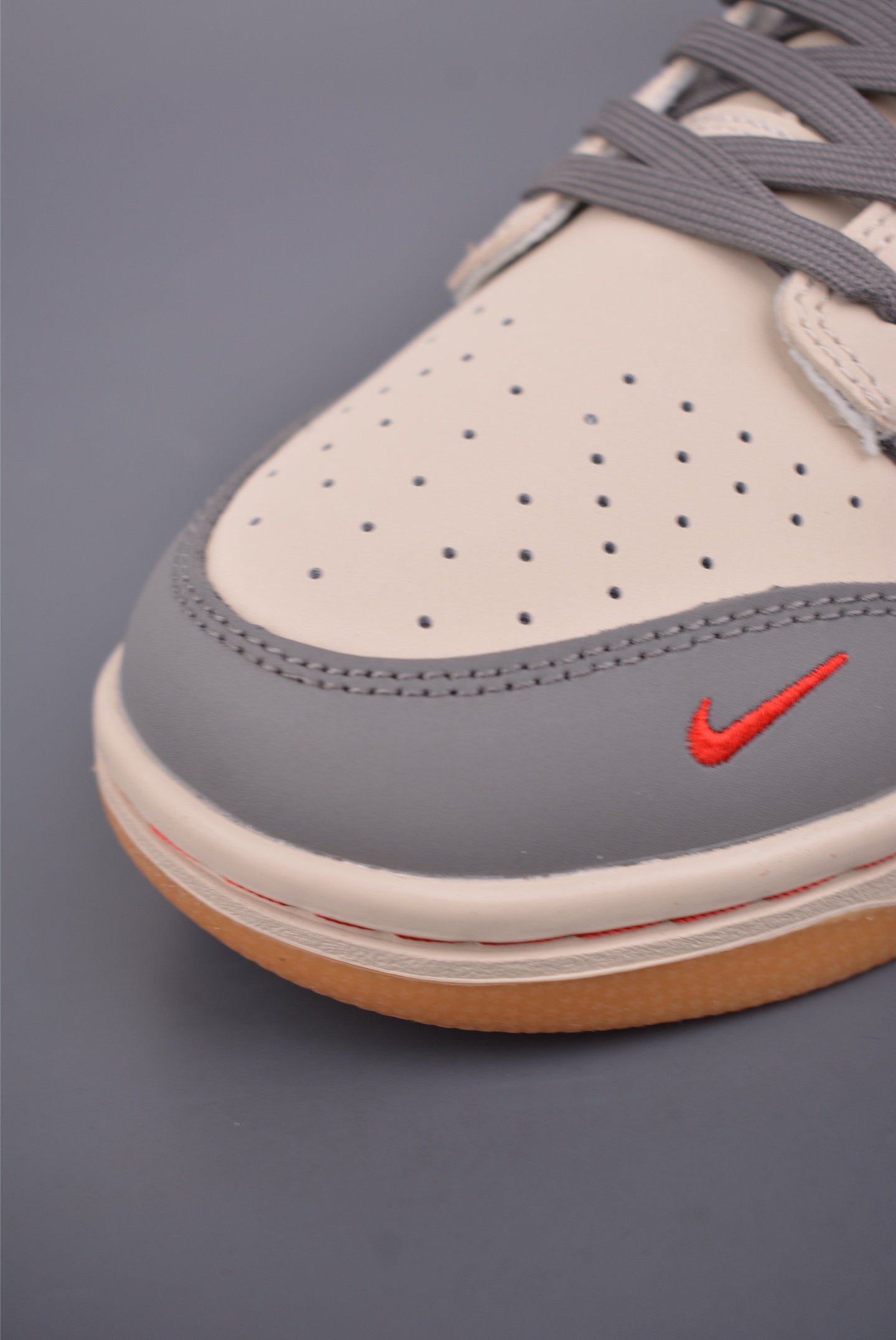 260 Nike SB Dunk Low Supreme联名 NH0601-482-Chinese UA Cheap High Quatity Brand Clothes Bags handbags Sneakers wholesale wholesaler seller from China Factory suppliers Fashion Clothing Shoes best Quality Beautiful Price 260 Nike SB Dunk Low Supreme联名 NH0601-482
