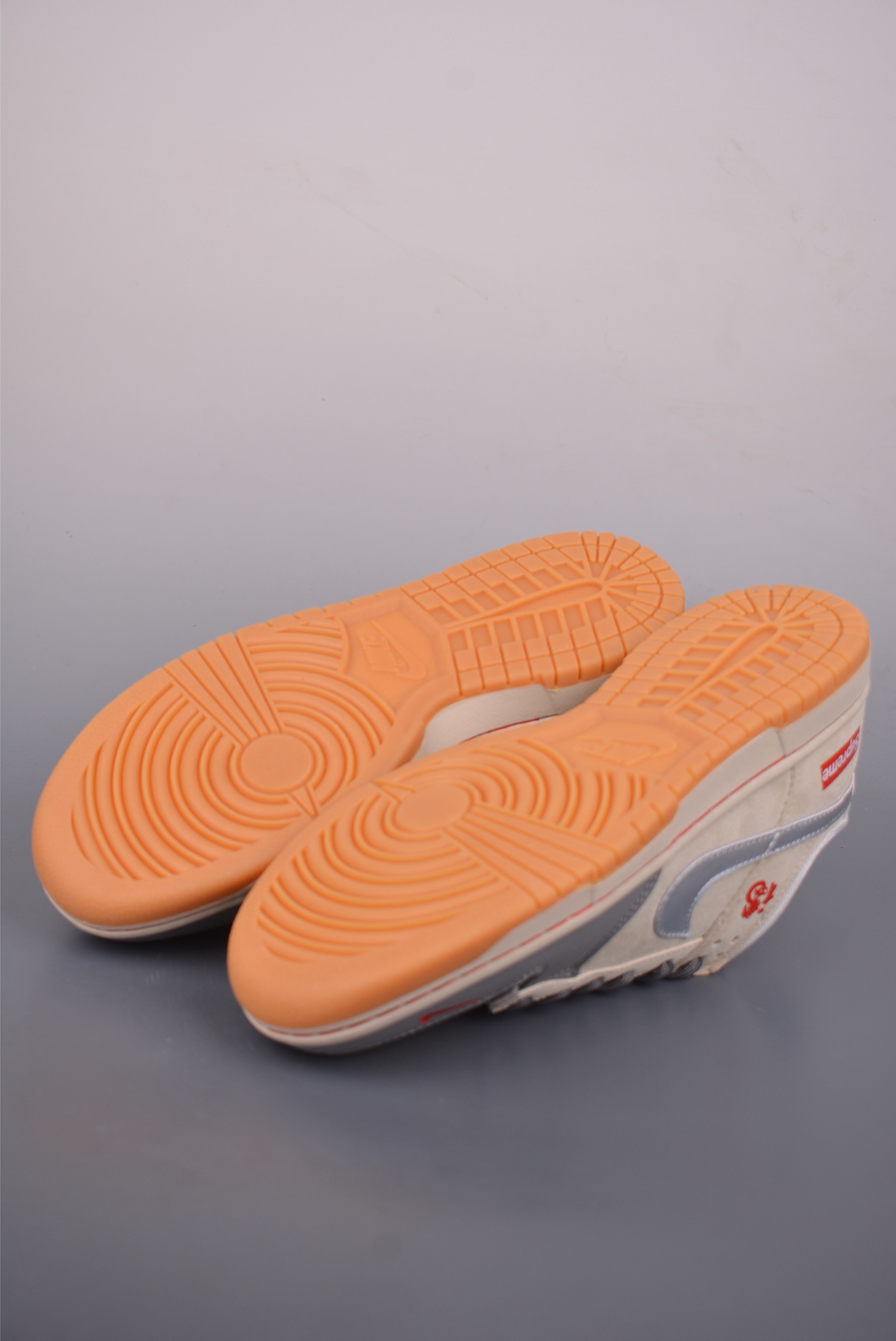 260 Nike SB Dunk Low Supreme联名 NH0601-482-Chinese UA Cheap High Quatity Brand Clothes Bags handbags Sneakers wholesale wholesaler seller from China Factory suppliers Fashion Clothing Shoes best Quality Beautiful Price 260 Nike SB Dunk Low Supreme联名 NH0601-482