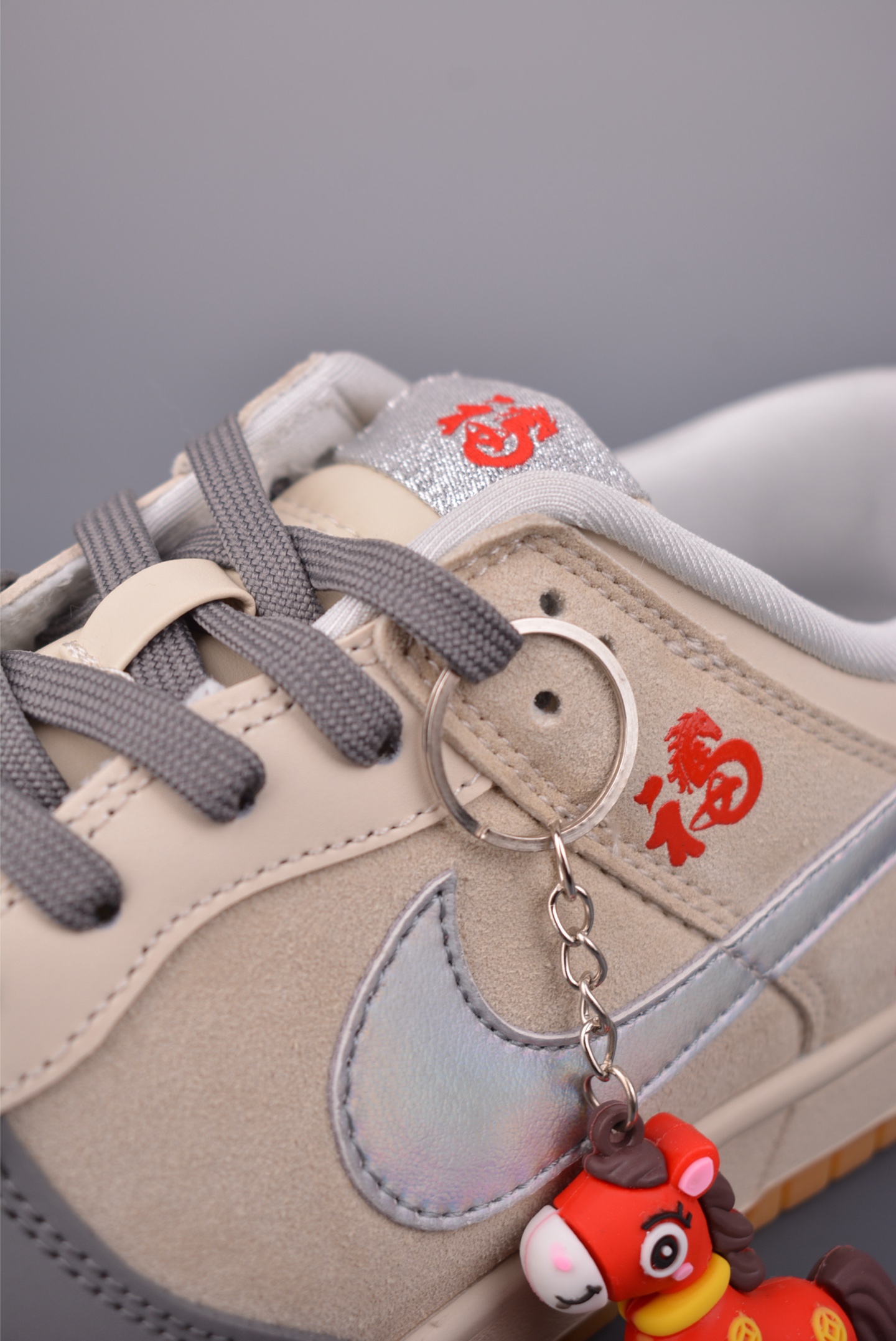 260 Nike SB Dunk Low Supreme联名 NH0601-482-Chinese UA Cheap High Quatity Brand Clothes Bags handbags Sneakers wholesale wholesaler seller from China Factory suppliers Fashion Clothing Shoes best Quality Beautiful Price 260 Nike SB Dunk Low Supreme联名 NH0601-482