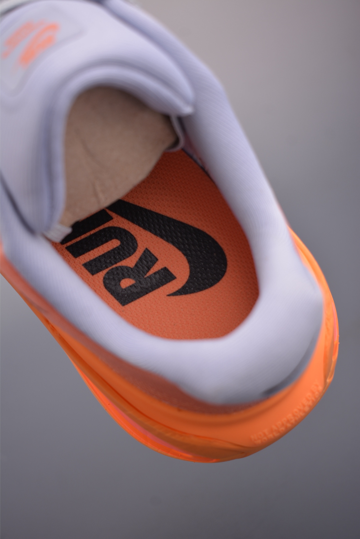 Nike Vomero premium Air气垫40周年 舒适百搭防滑耐磨 支撑缓震低帮 休闲跑步鞋 HQ2050-769-Top High Quatity Cheap Sneakers Fashion Clothing Clothes Bags handbags Shoes of all Brand wholesale With The best Quality And Beautiful Price from China Factory Chinese suppliers wholesaler seller Nike Vomero premium Air气垫40周年 舒适百搭防滑耐磨 支撑缓震低帮 休闲跑步鞋 HQ2050-769