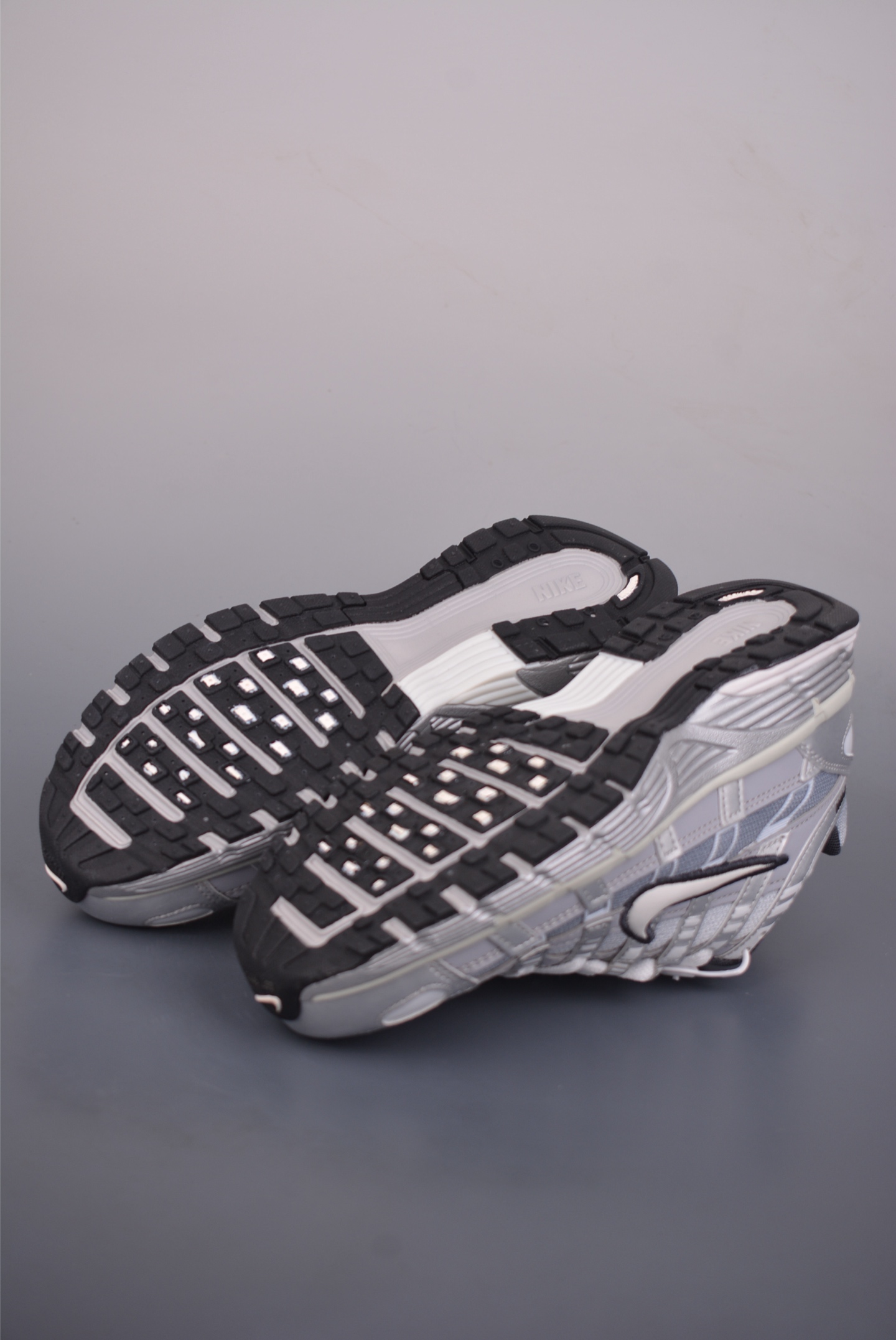 180 Nike Initiator Running 耐克INS 超火复古老爹跑鞋 IH4465-095