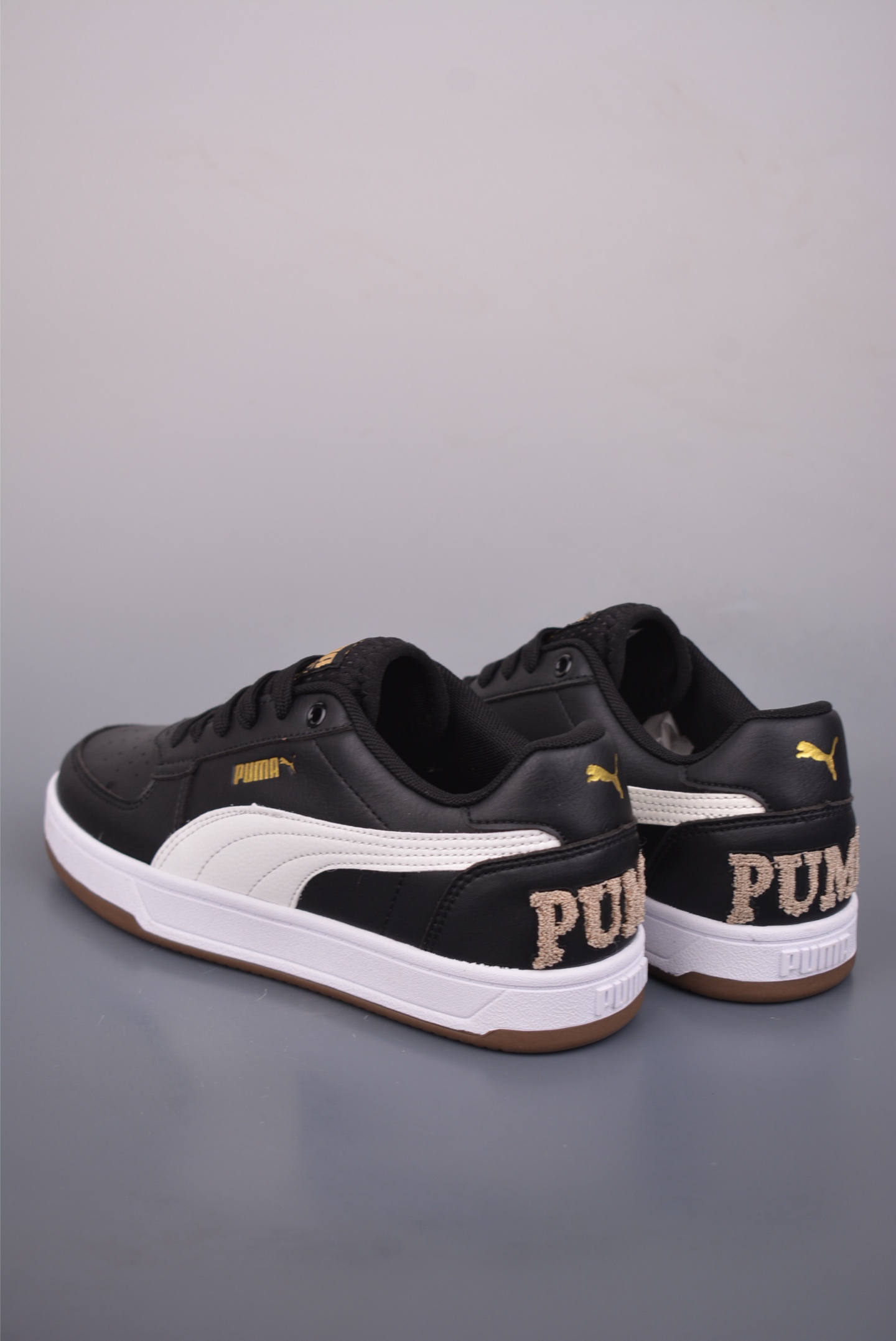 Puma Caven 2.0 Retro Club 彪马 防滑耐磨低帮德训板鞋 395082-042-Top High Quatity Cheap Sneakers Fashion Clothing Clothes Bags handbags Shoes of all Brand wholesale With The best Quality And Beautiful Price from China Factory Chinese suppliers wholesaler seller Puma Caven 2.0 Retro Club 彪马 防滑耐磨低帮德训板鞋 395082-042
