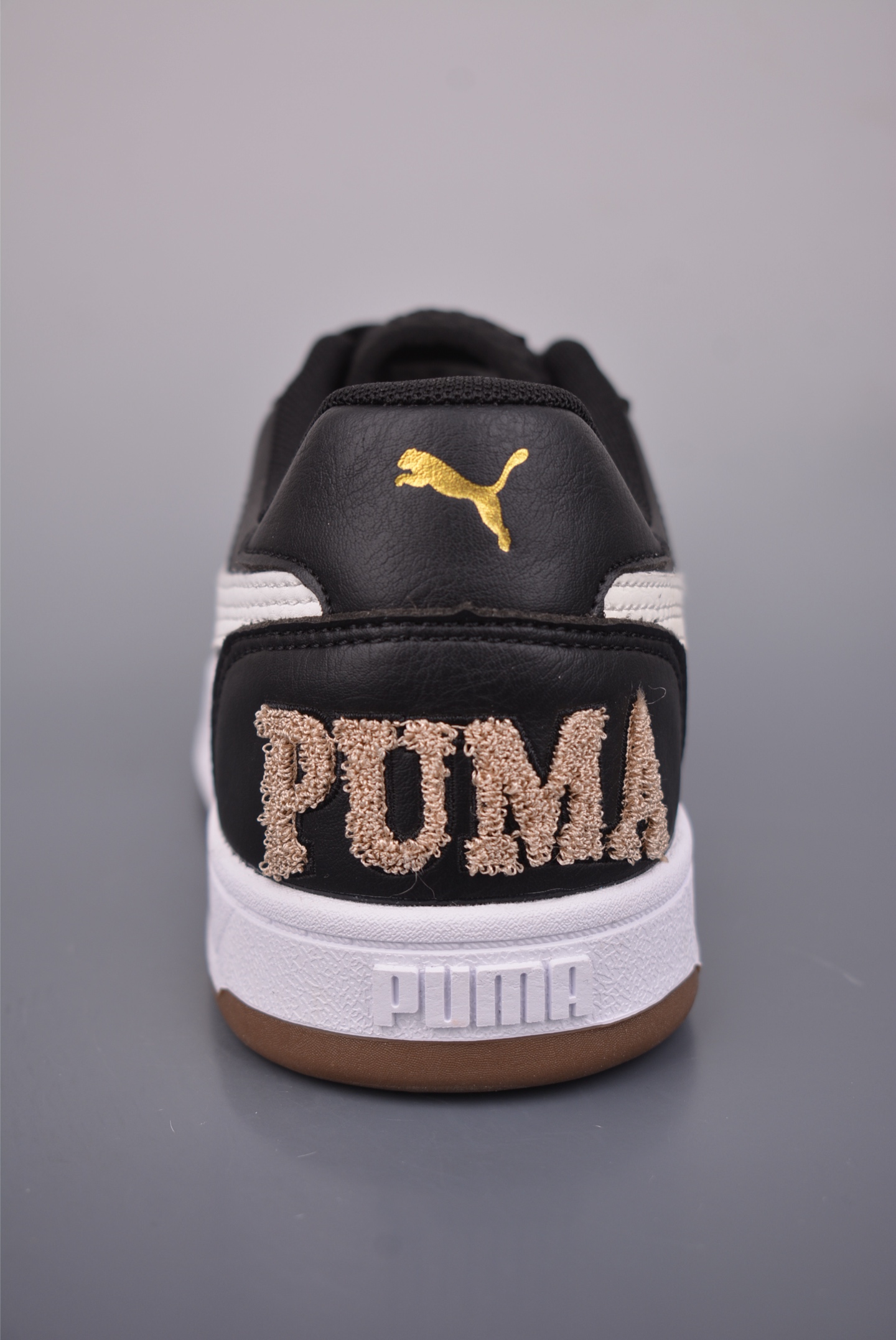 Puma Caven 2.0 Retro Club 彪马 防滑耐磨低帮德训板鞋 395082-042-Top High Quatity Cheap Sneakers Fashion Clothing Clothes Bags handbags Shoes of all Brand wholesale With The best Quality And Beautiful Price from China Factory Chinese suppliers wholesaler seller Puma Caven 2.0 Retro Club 彪马 防滑耐磨低帮德训板鞋 395082-042