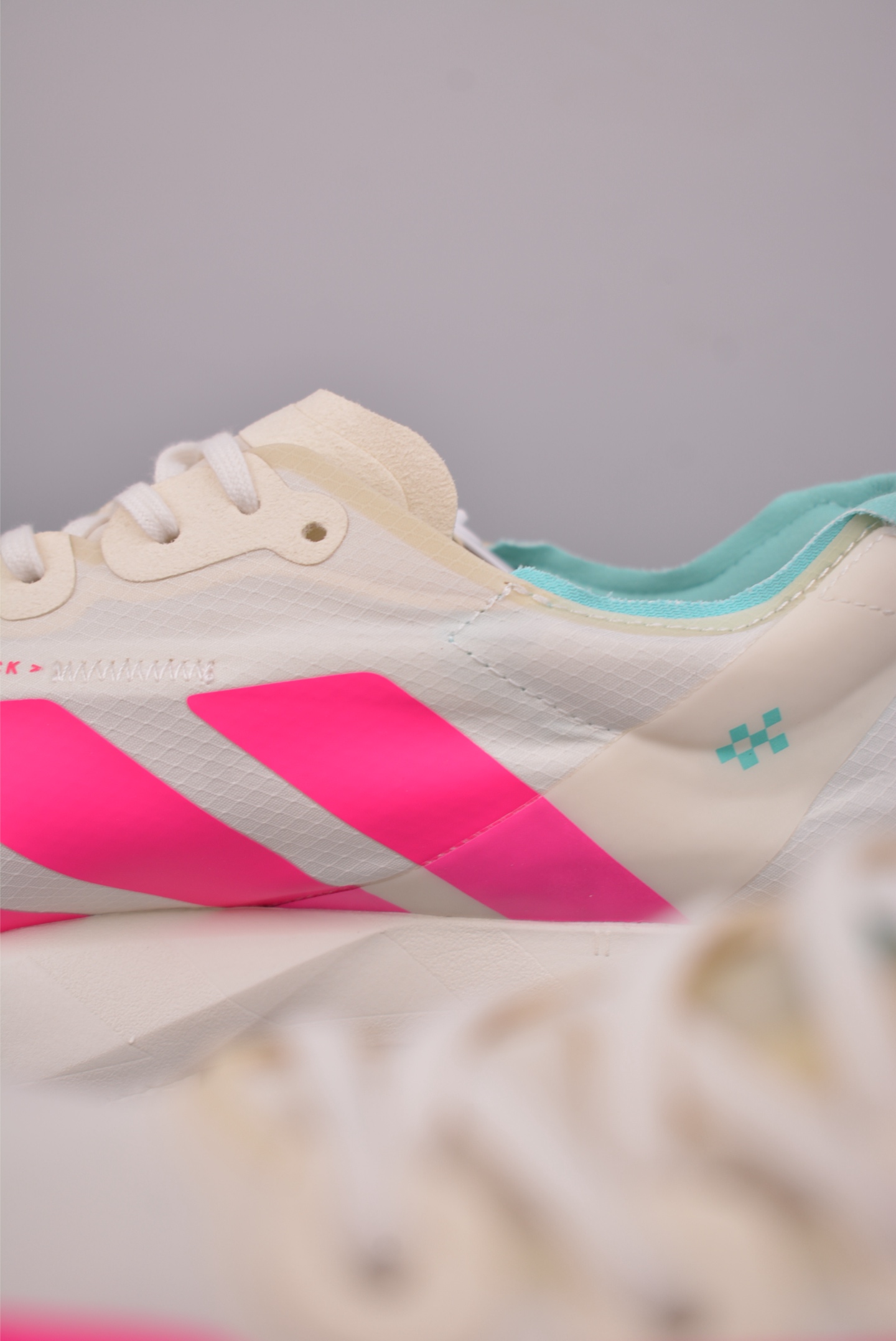 Ad Adizero Adios Pro4 竞训跑步鞋 KJ3873