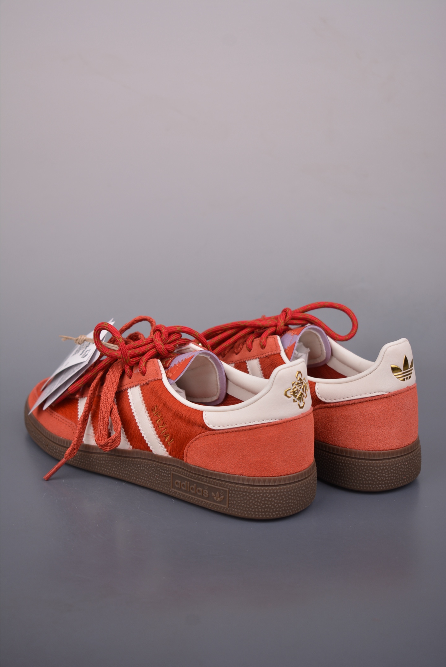 Adidas Handball Spezial 版本 阿迪达斯经典款 复古休闲板鞋 KJ6299-Top High Quatity Cheap Sneakers Fashion Clothing Clothes Bags handbags Shoes of all Brand wholesale With The best Quality And Beautiful Price from China Factory Chinese suppliers wholesaler seller Adidas Handball Spezial 版本 阿迪达斯经典款 复古休闲板鞋 KJ6299