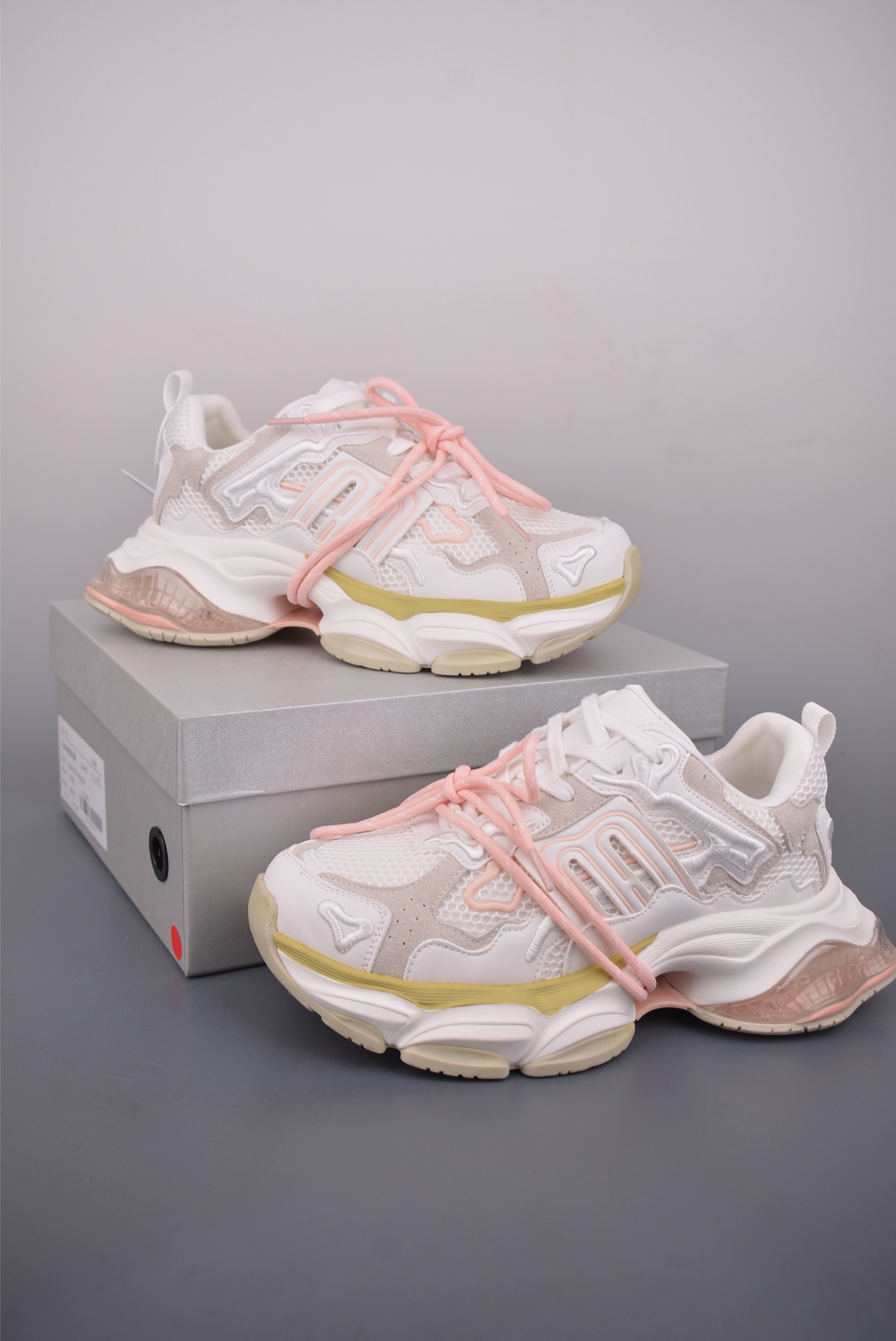 GG-CC GG-CC Chunky Low 厚底增高运动老爹鞋 G25X3232B-Top High Quatity Cheap Sneakers Fashion Clothing Clothes Bags handbags Shoes of all Brand wholesale With The best Quality And Beautiful Price from China Factory Chinese suppliers wholesaler seller GG-CC GG-CC Chunky Low 厚底增高运动老爹鞋 G25X3232B