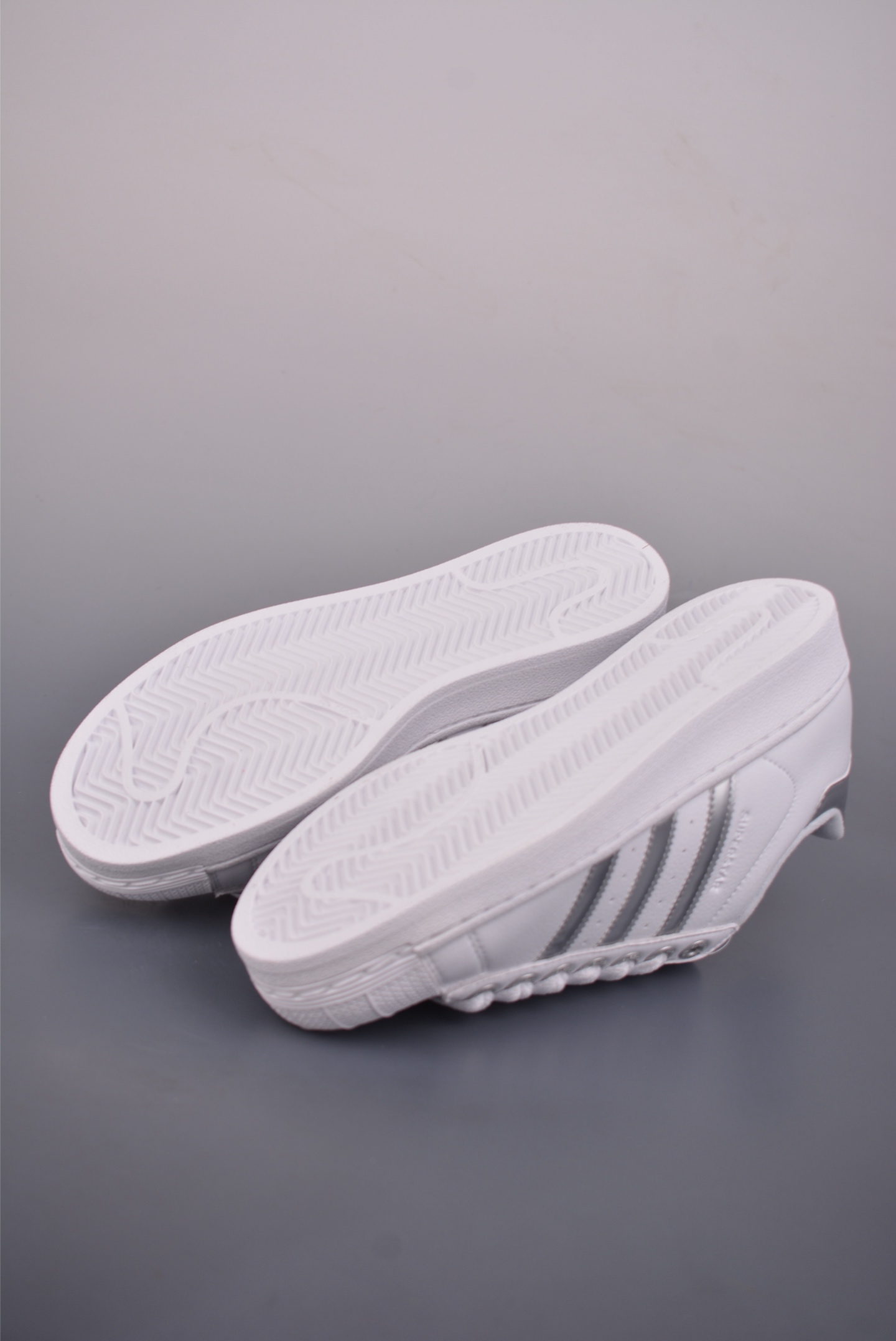 140 Adidas Originals Super2025全新版本 贝壳头 JR4233-Chinese UA Cheap High Quatity Brand Clothes Bags handbags Sneakers wholesale wholesaler seller from China Factory suppliers Fashion Clothing Shoes best Quality Beautiful Price 140 Adidas Originals Super2025全新版本 贝壳头 JR4233