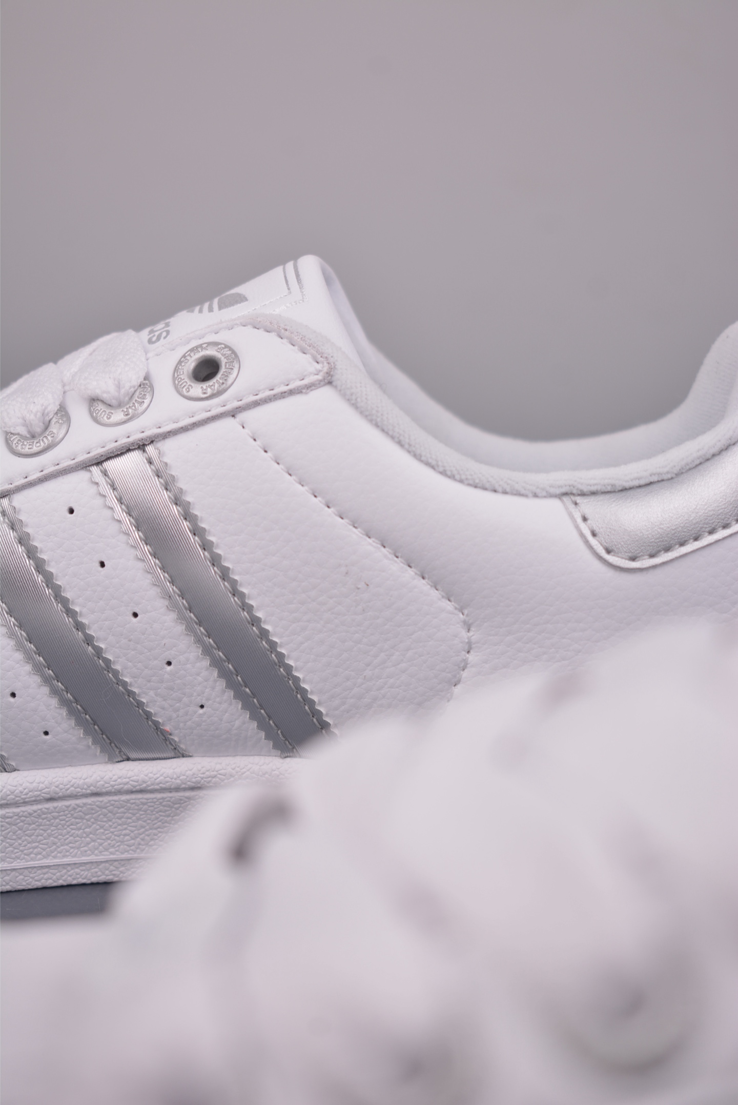 140 Adidas Originals Super2025全新版本 贝壳头 JR4233-Chinese UA Cheap High Quatity Brand Clothes Bags handbags Sneakers wholesale wholesaler seller from China Factory suppliers Fashion Clothing Shoes best Quality Beautiful Price 140 Adidas Originals Super2025全新版本 贝壳头 JR4233