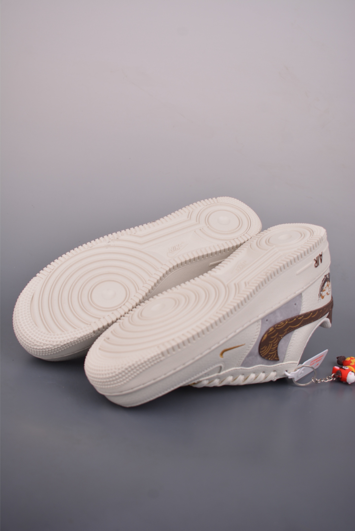 Nike Air Force 1 Low 马年限定 FQ7637-001-Top High Quatity Cheap Sneakers Fashion Clothing Clothes Bags handbags Shoes of all Brand wholesale With The best Quality And Beautiful Price from China Factory Chinese suppliers wholesaler seller Nike Air Force 1 Low 马年限定 FQ7637-001
