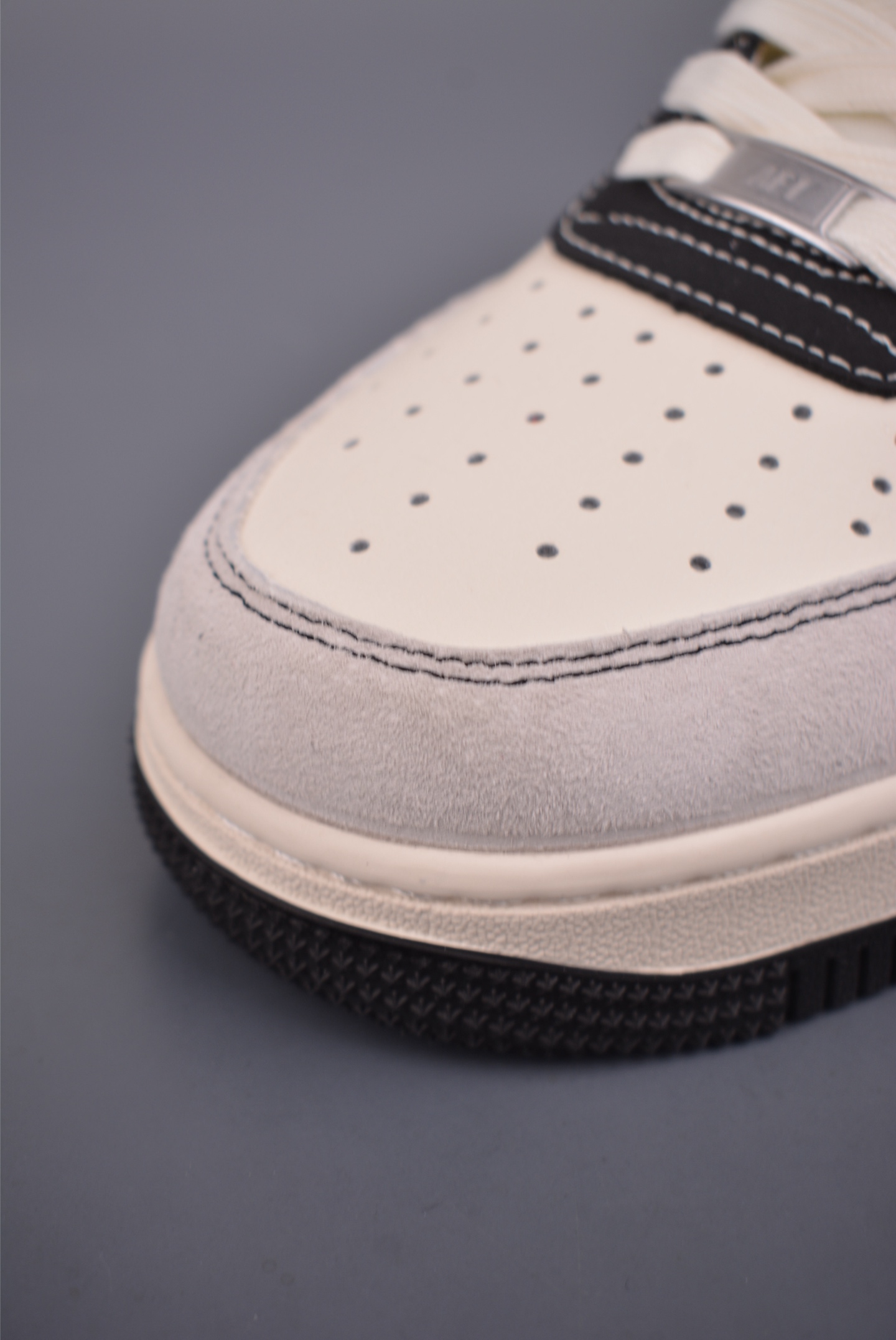 Nike Air Force 1 Low 马年限定 HT5088-635-Top High Quatity Cheap Sneakers Fashion Clothing Clothes Bags handbags Shoes of all Brand wholesale With The best Quality And Beautiful Price from China Factory Chinese suppliers wholesaler seller Nike Air Force 1 Low 马年限定 HT5088-635