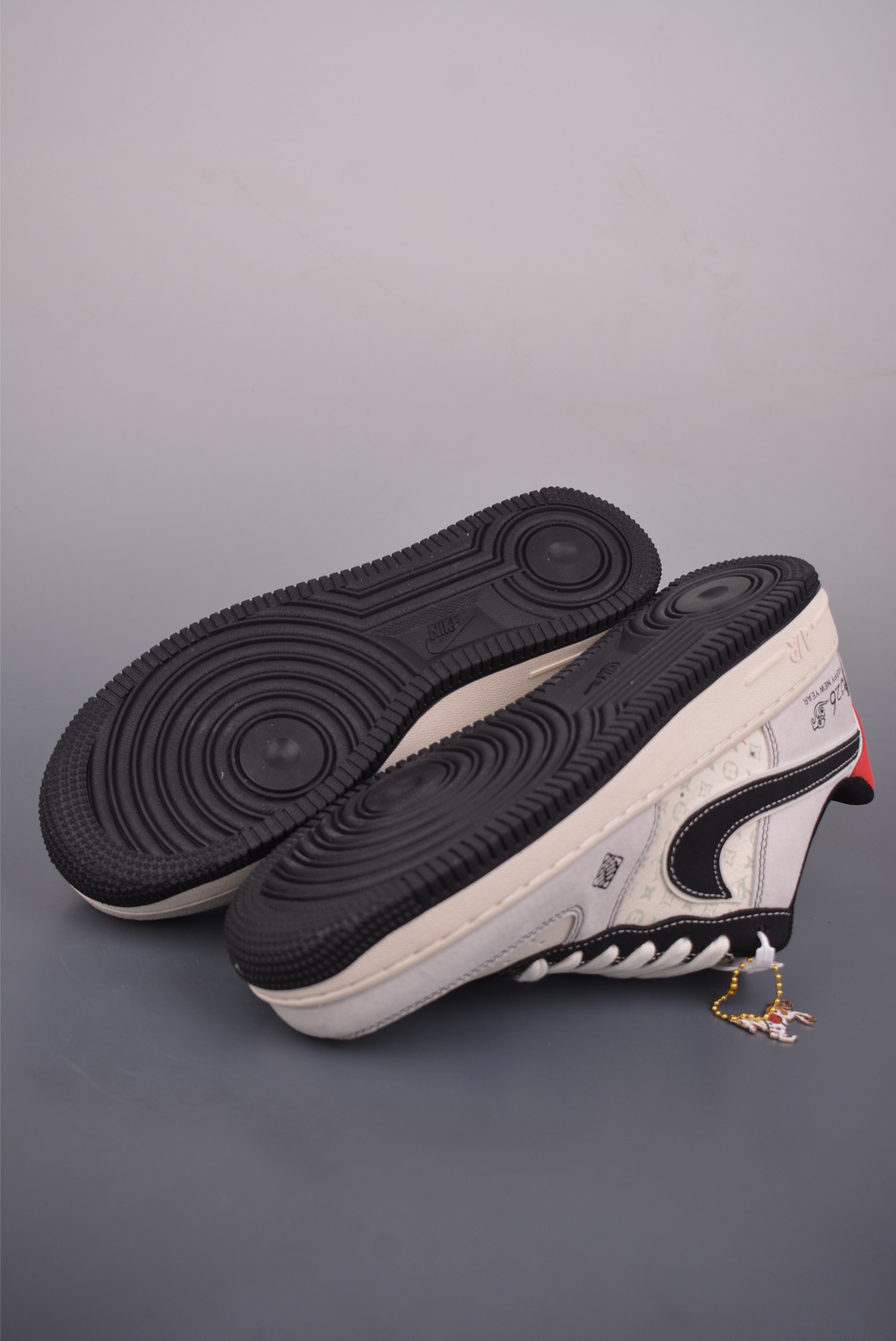 Nike Air Force 1 Low 马年限定 HT5088-635-Top High Quatity Cheap Sneakers Fashion Clothing Clothes Bags handbags Shoes of all Brand wholesale With The best Quality And Beautiful Price from China Factory Chinese suppliers wholesaler seller Nike Air Force 1 Low 马年限定 HT5088-635