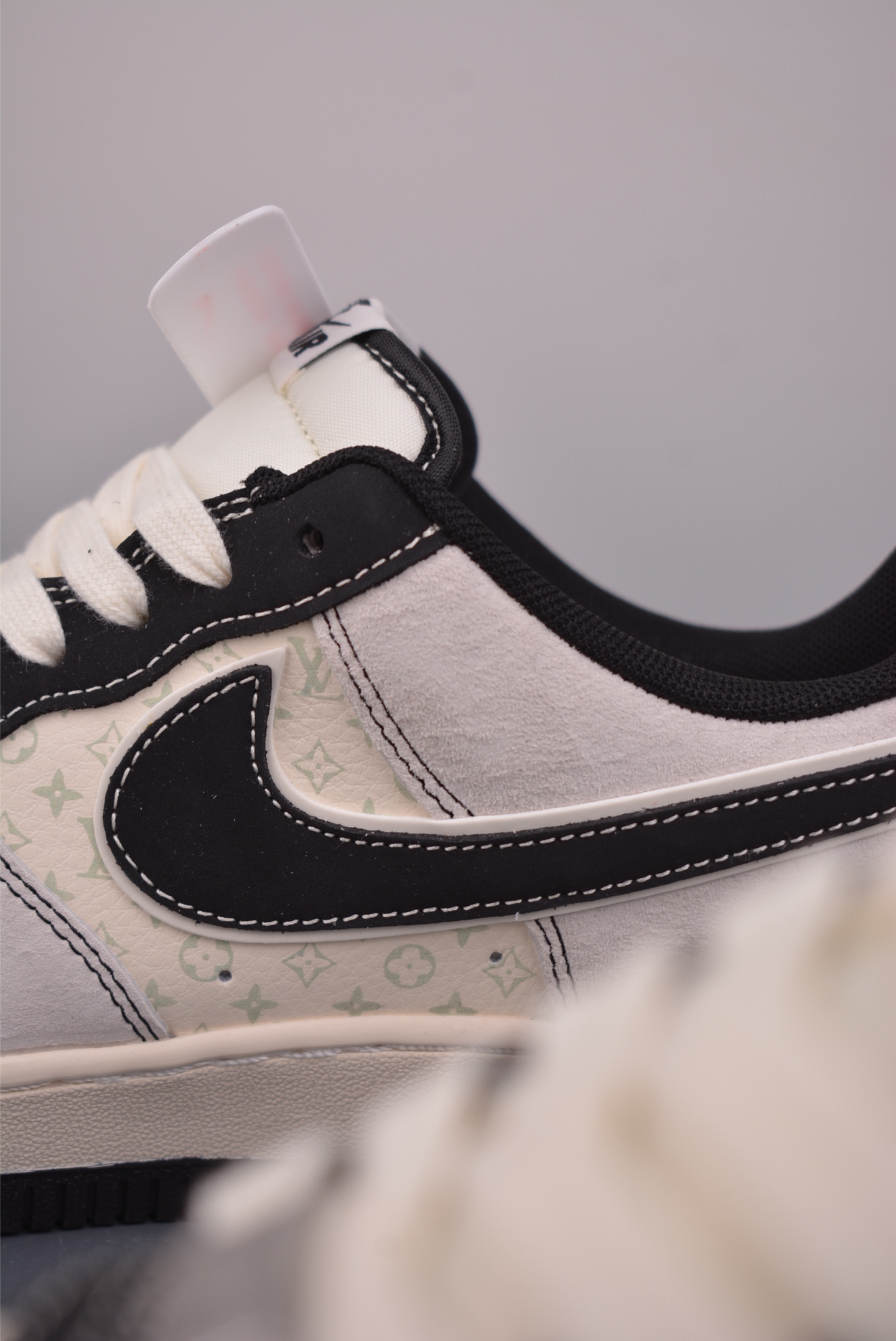 Nike Air Force 1 Low 马年限定 HT5088-635-Top High Quatity Cheap Sneakers Fashion Clothing Clothes Bags handbags Shoes of all Brand wholesale With The best Quality And Beautiful Price from China Factory Chinese suppliers wholesaler seller Nike Air Force 1 Low 马年限定 HT5088-635