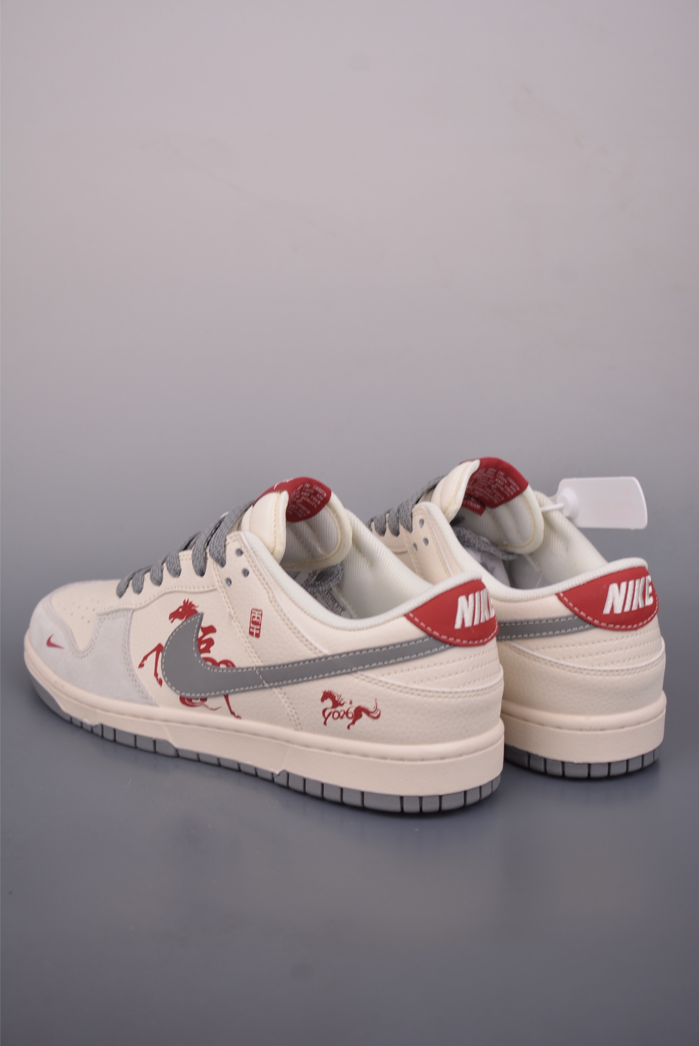 Nike SB Dunk Low 马年限定 LX1988-813-Top High Quatity Cheap Sneakers Fashion Clothing Clothes Bags handbags Shoes of all Brand wholesale With The best Quality And Beautiful Price from China Factory Chinese suppliers wholesaler seller Nike SB Dunk Low 马年限定 LX1988-813