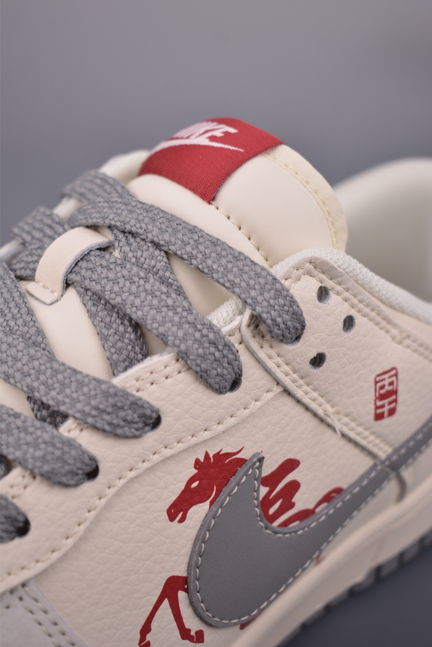 Nike SB Dunk Low 马年限定 LX1988-813-Top High Quatity Cheap Sneakers Fashion Clothing Clothes Bags handbags Shoes of all Brand wholesale With The best Quality And Beautiful Price from China Factory Chinese suppliers wholesaler seller Nike SB Dunk Low 马年限定 LX1988-813
