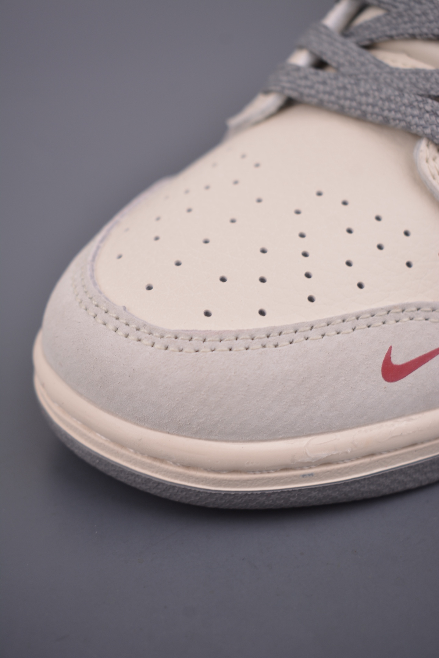 Nike SB Dunk Low 马年限定 LX1988-813-Top High Quatity Cheap Sneakers Fashion Clothing Clothes Bags handbags Shoes of all Brand wholesale With The best Quality And Beautiful Price from China Factory Chinese suppliers wholesaler seller Nike SB Dunk Low 马年限定 LX1988-813