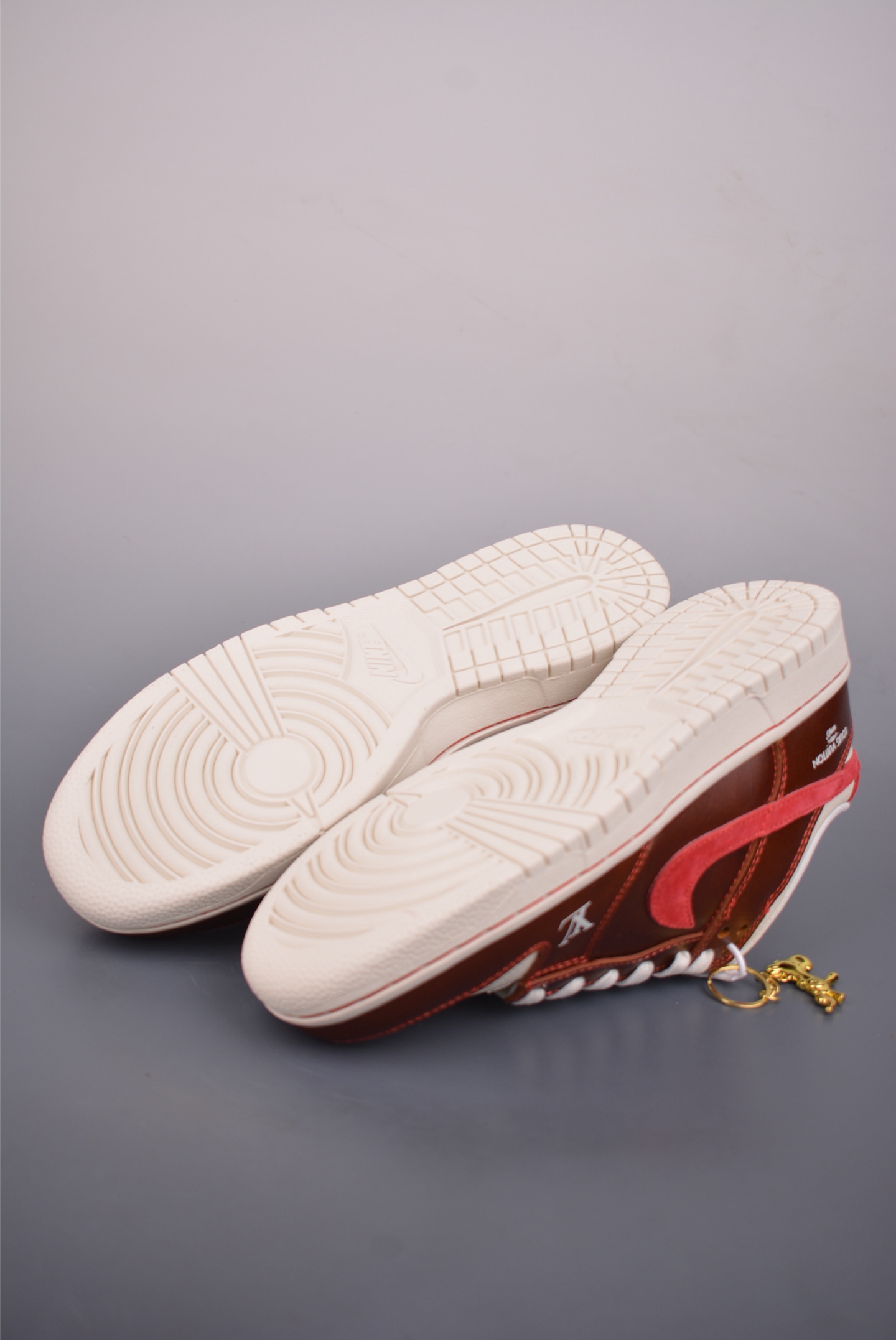 260 Nike SB Dunk Low 马年限定 DS6608-025-Chinese UA Cheap High Quatity Brand Clothes Bags handbags Sneakers wholesale wholesaler seller from China Factory suppliers Fashion Clothing Shoes best Quality Beautiful Price 260 Nike SB Dunk Low 马年限定 DS6608-025
