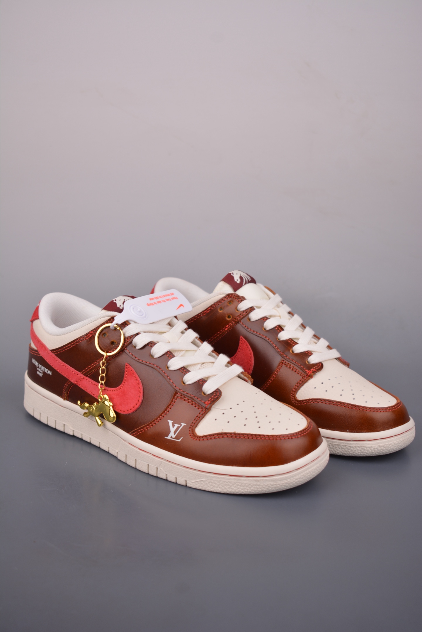 260 Nike SB Dunk Low 马年限定 DS6608-025-Chinese UA Cheap High Quatity Brand Clothes Bags handbags Sneakers wholesale wholesaler seller from China Factory suppliers Fashion Clothing Shoes best Quality Beautiful Price 260 Nike SB Dunk Low 马年限定 DS6608-025