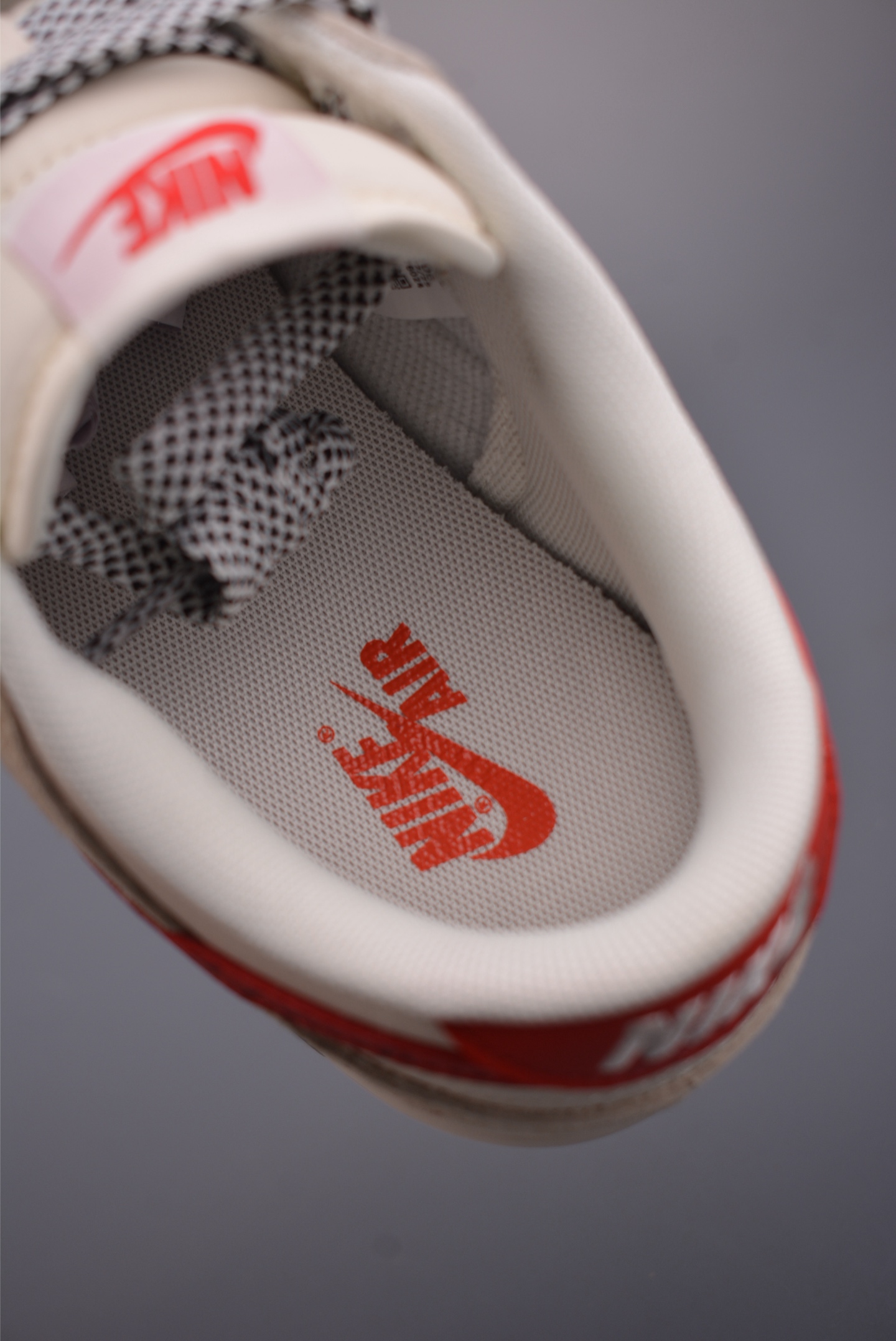 260 Nike SB Dunk Low 马年限定 ZH2598-806