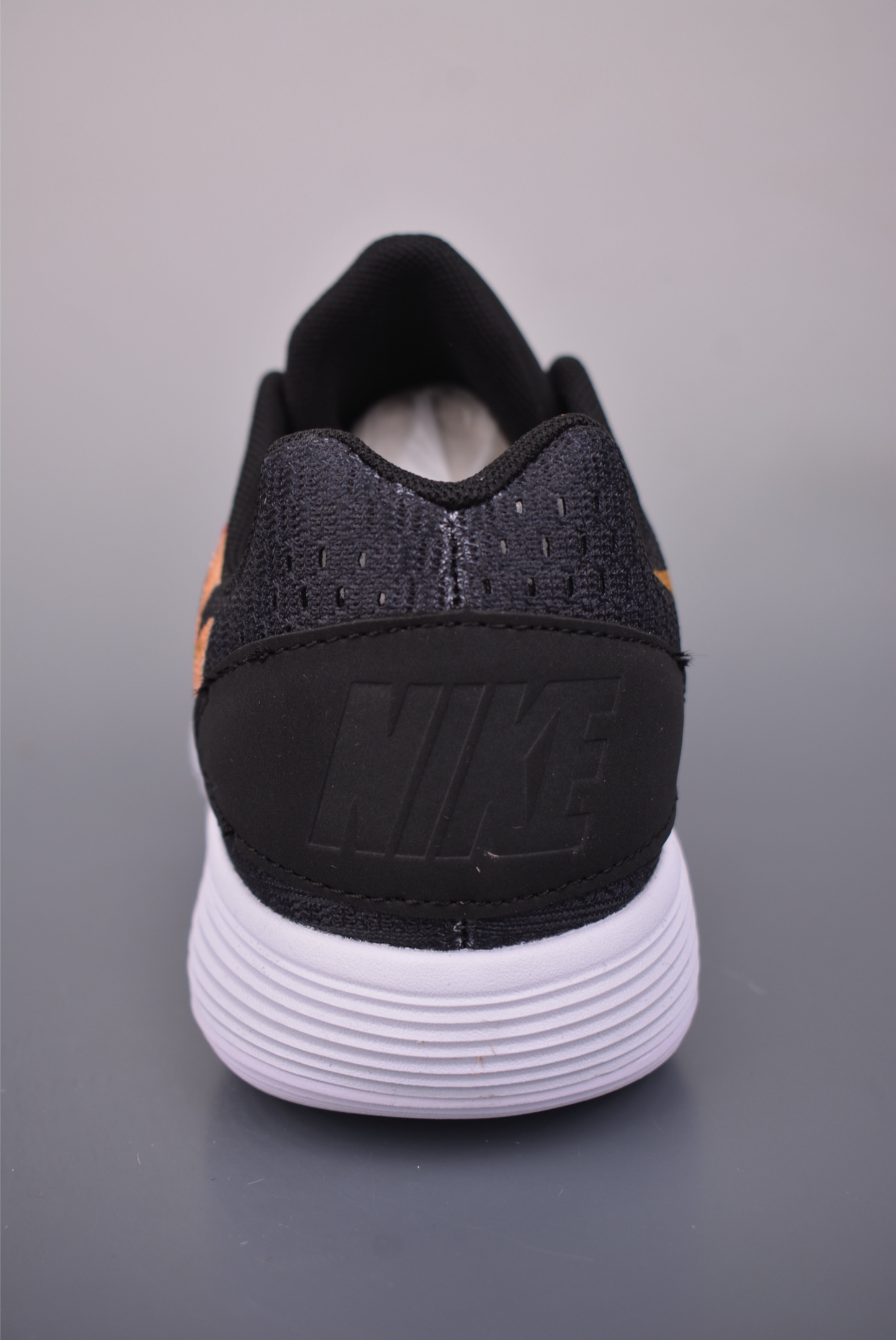 NIKE Hyperdunk HD2017 马年限定 897637-010