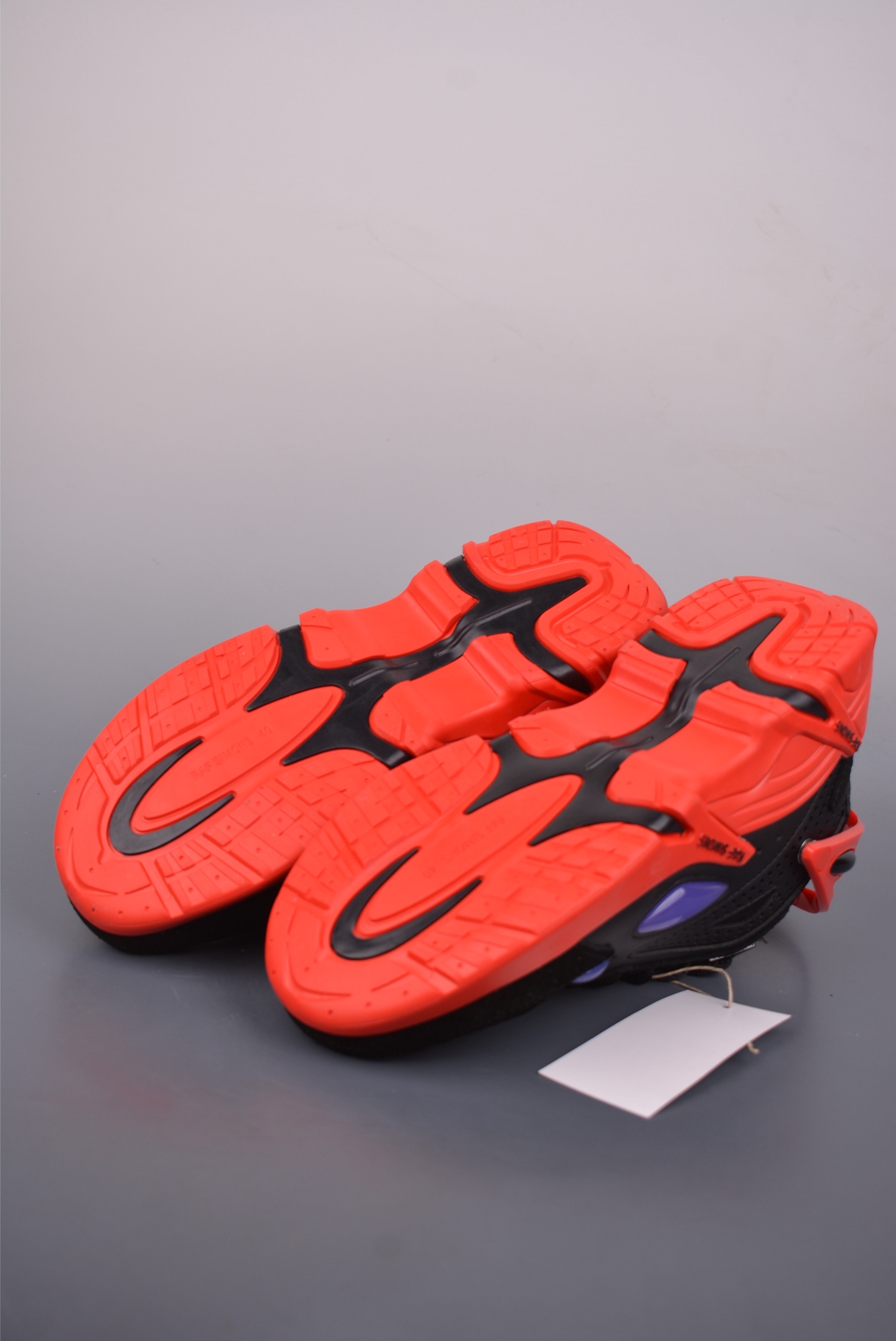 外贸爆款 RAF SIMONS Antei 先锋潮流 复古低帮休闲鞋 HR740001L-Top High Quatity Cheap Sneakers Fashion Clothing Clothes Bags handbags Shoes of all Brand wholesale With The best Quality And Beautiful Price from China Factory Chinese suppliers wholesaler seller 外贸爆款 RAF SIMONS Antei 先锋潮流 复古低帮休闲鞋 HR740001L
