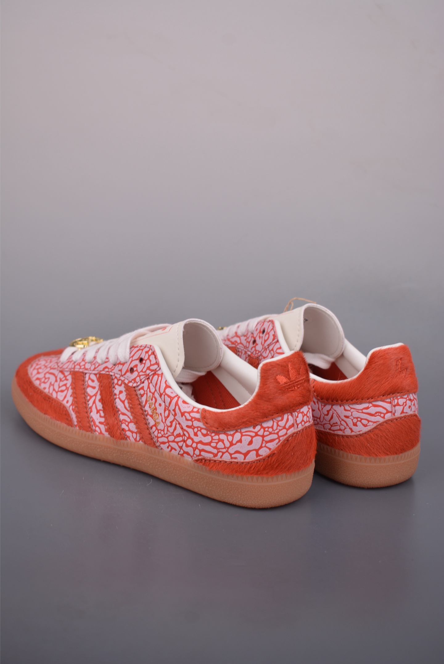 180 Adidas Samba 马年限定 复古桑巴板鞋 JR8743-Chinese UA Cheap High Quatity Brand Clothes Bags handbags Sneakers wholesale wholesaler seller from China Factory suppliers Fashion Clothing Shoes best Quality Beautiful Price 180 Adidas Samba 马年限定 复古桑巴板鞋 JR8743
