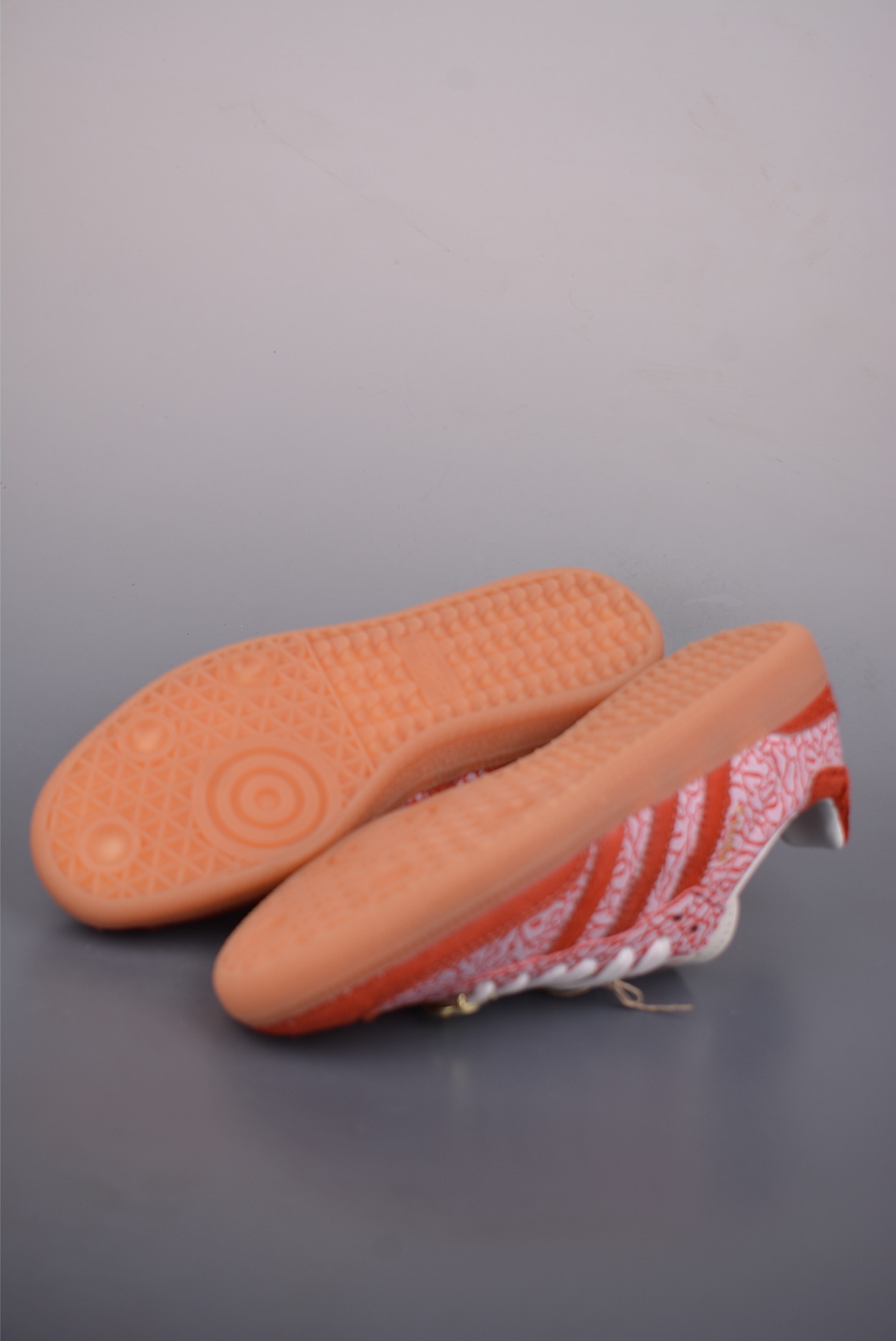 180 Adidas Samba 马年限定 复古桑巴板鞋 JR8743-Chinese UA Cheap High Quatity Brand Clothes Bags handbags Sneakers wholesale wholesaler seller from China Factory suppliers Fashion Clothing Shoes best Quality Beautiful Price 180 Adidas Samba 马年限定 复古桑巴板鞋 JR8743