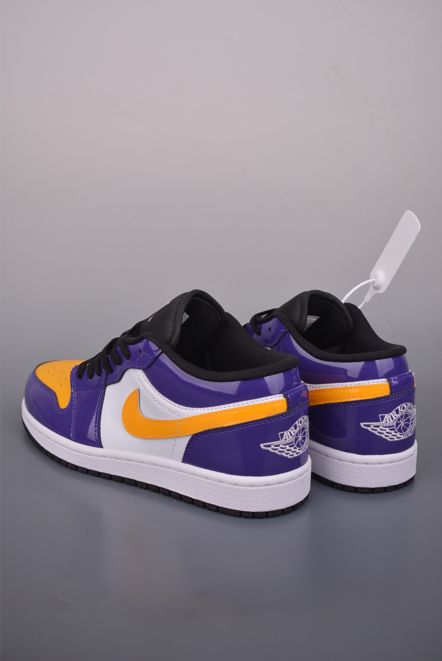 Air Jordan 1 Low 紫金湖人 AJ1乔1低帮休闲板鞋 IQ9389-547-Top High Quatity Cheap Sneakers Fashion Clothing Clothes Bags handbags Shoes of all Brand wholesale With The best Quality And Beautiful Price from China Factory Chinese suppliers wholesaler seller Air Jordan 1 Low 紫金湖人 AJ1乔1低帮休闲板鞋 IQ9389-547