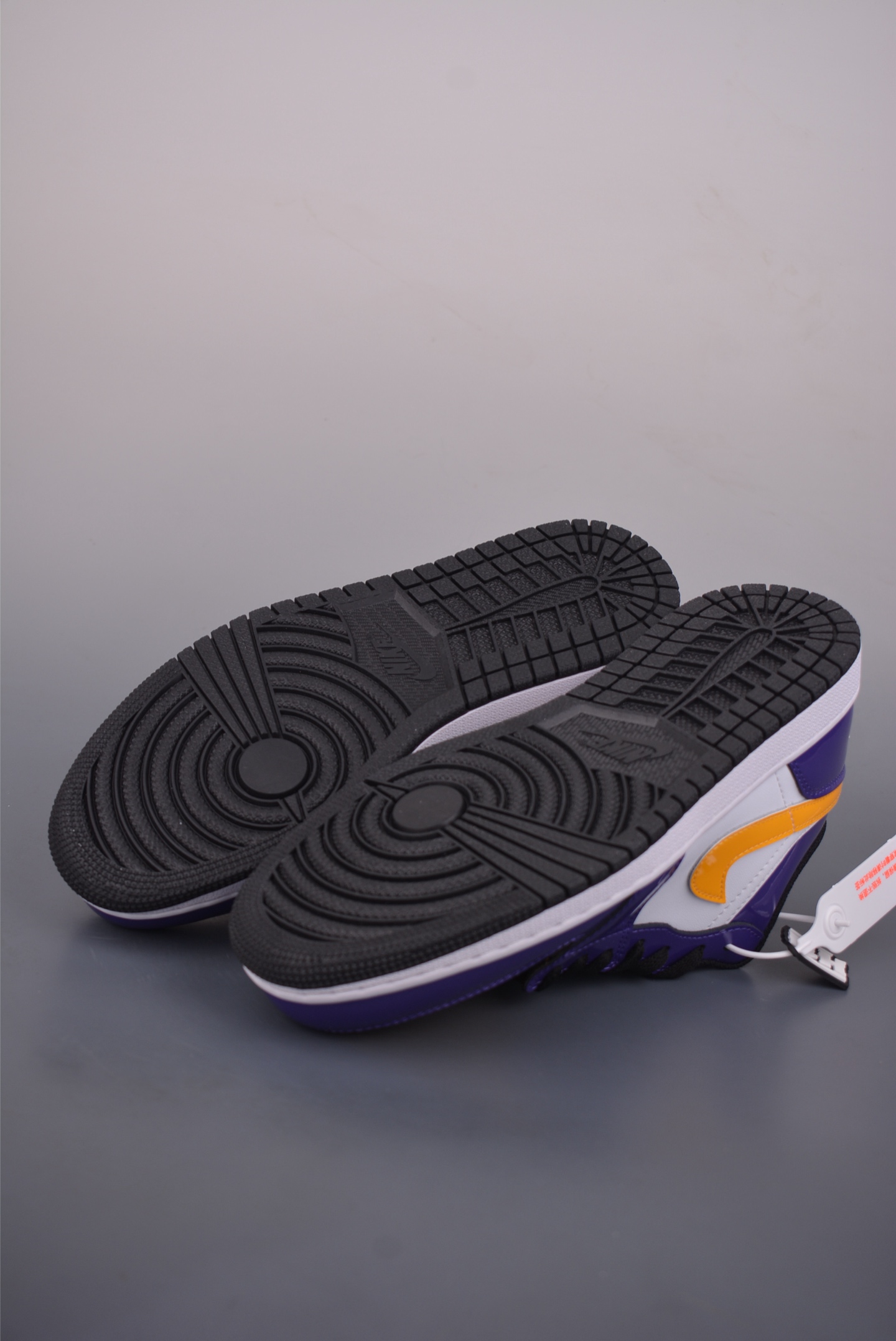 Air Jordan 1 Low 紫金湖人 AJ1乔1低帮休闲板鞋 IQ9389-547-Top High Quatity Cheap Sneakers Fashion Clothing Clothes Bags handbags Shoes of all Brand wholesale With The best Quality And Beautiful Price from China Factory Chinese suppliers wholesaler seller Air Jordan 1 Low 紫金湖人 AJ1乔1低帮休闲板鞋 IQ9389-547