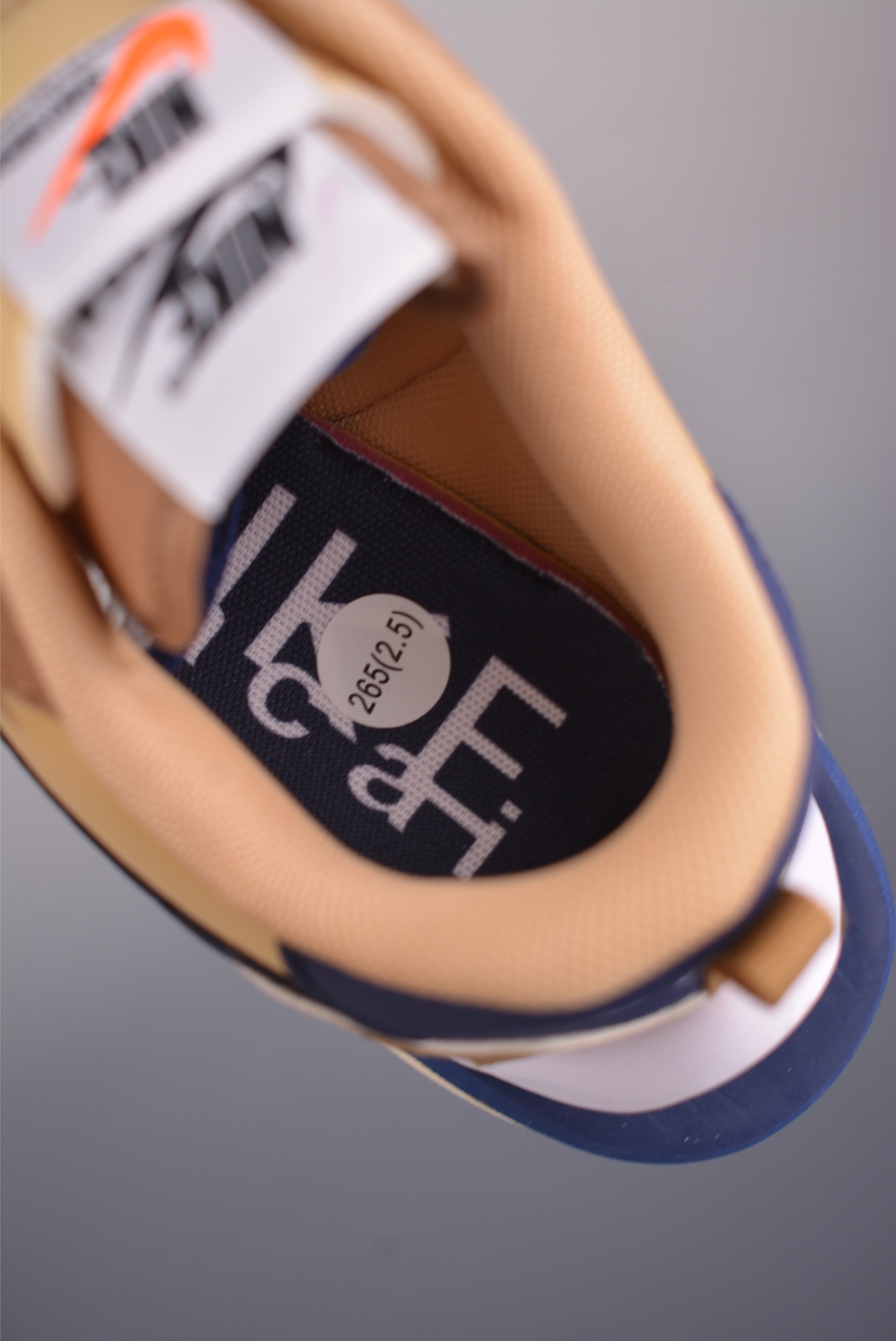Sacai x NIKE VAPORWAFFLE 联名解构走秀款 DD1875-200-Top High Quatity Cheap Sneakers Fashion Clothing Clothes Bags handbags Shoes of all Brand wholesale With The best Quality And Beautiful Price from China Factory Chinese suppliers wholesaler seller Sacai x NIKE VAPORWAFFLE 联名解构走秀款 DD1875-200