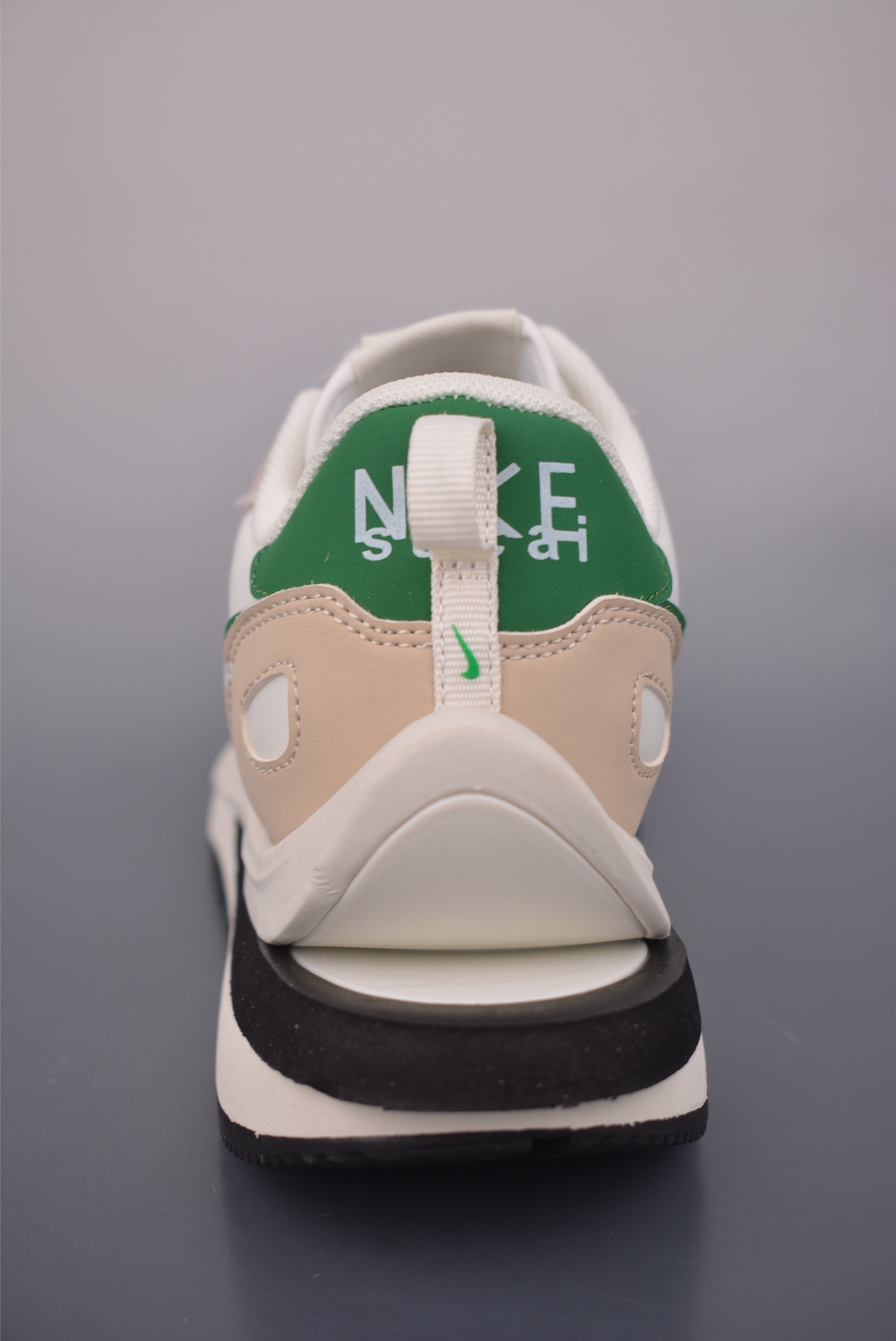 260 Sacai x NIKE VAPORWAFFLE 联名解构走秀款 DD1875-102