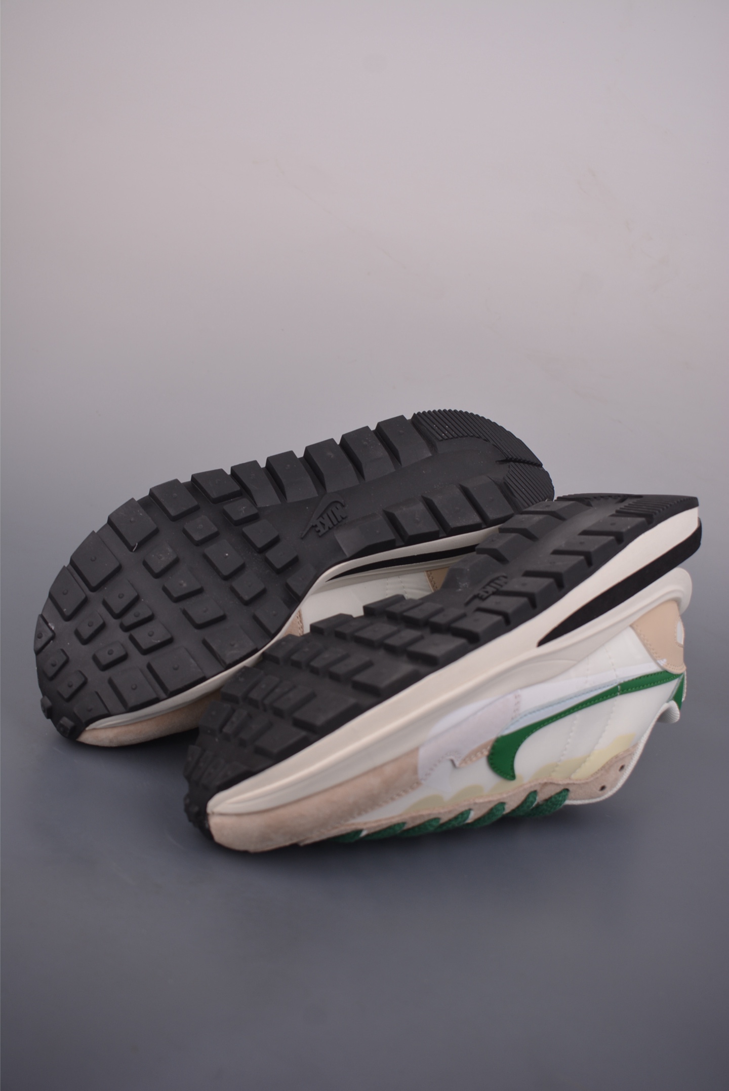 260 Sacai x NIKE VAPORWAFFLE 联名解构走秀款 DD1875-102