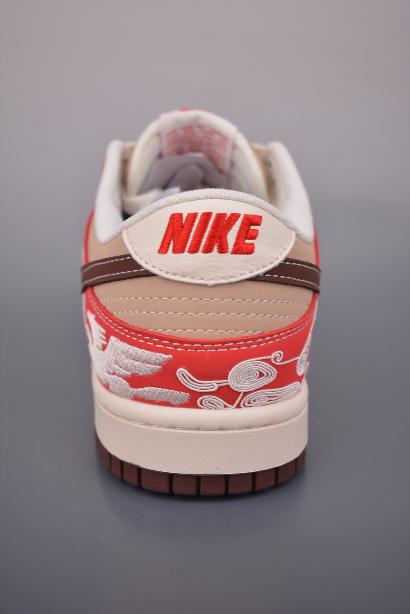 Nike SB Dunk Low 马年限定 JY6988-144-Top High Quatity Cheap Sneakers Fashion Clothing Clothes Bags handbags Shoes of all Brand wholesale With The best Quality And Beautiful Price from China Factory Chinese suppliers wholesaler seller Nike SB Dunk Low 马年限定 JY6988-144