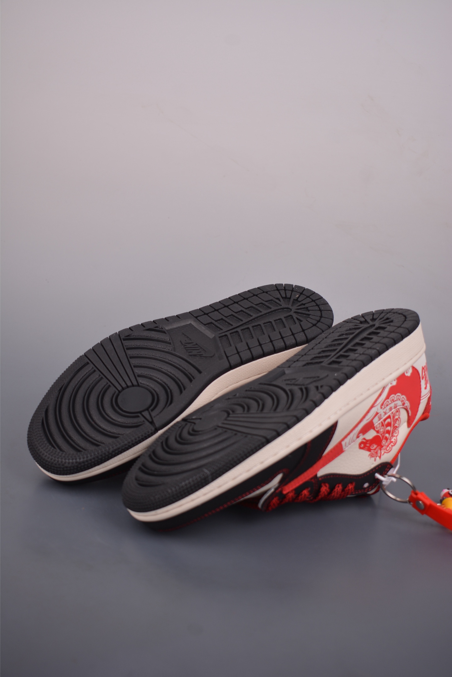 Fragment x Travis Scott x 马年限定 Air Jordan 1 Low 三方联名倒钩 LX1988-803-Top High Quatity Cheap Sneakers Fashion Clothing Clothes Bags handbags Shoes of all Brand wholesale With The best Quality And Beautiful Price from China Factory Chinese suppliers wholesaler seller Fragment x Travis Scott x 马年限定 Air Jordan 1 Low 三方联名倒钩 LX1988-803