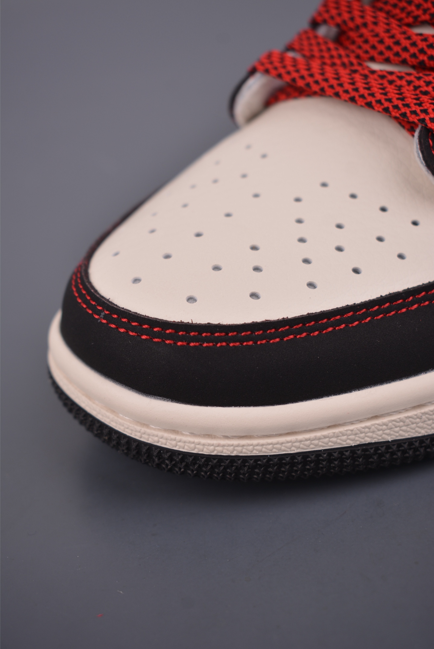 Fragment x Travis Scott x 马年限定 Air Jordan 1 Low 三方联名倒钩 LX1988-803-Top High Quatity Cheap Sneakers Fashion Clothing Clothes Bags handbags Shoes of all Brand wholesale With The best Quality And Beautiful Price from China Factory Chinese suppliers wholesaler seller Fragment x Travis Scott x 马年限定 Air Jordan 1 Low 三方联名倒钩 LX1988-803