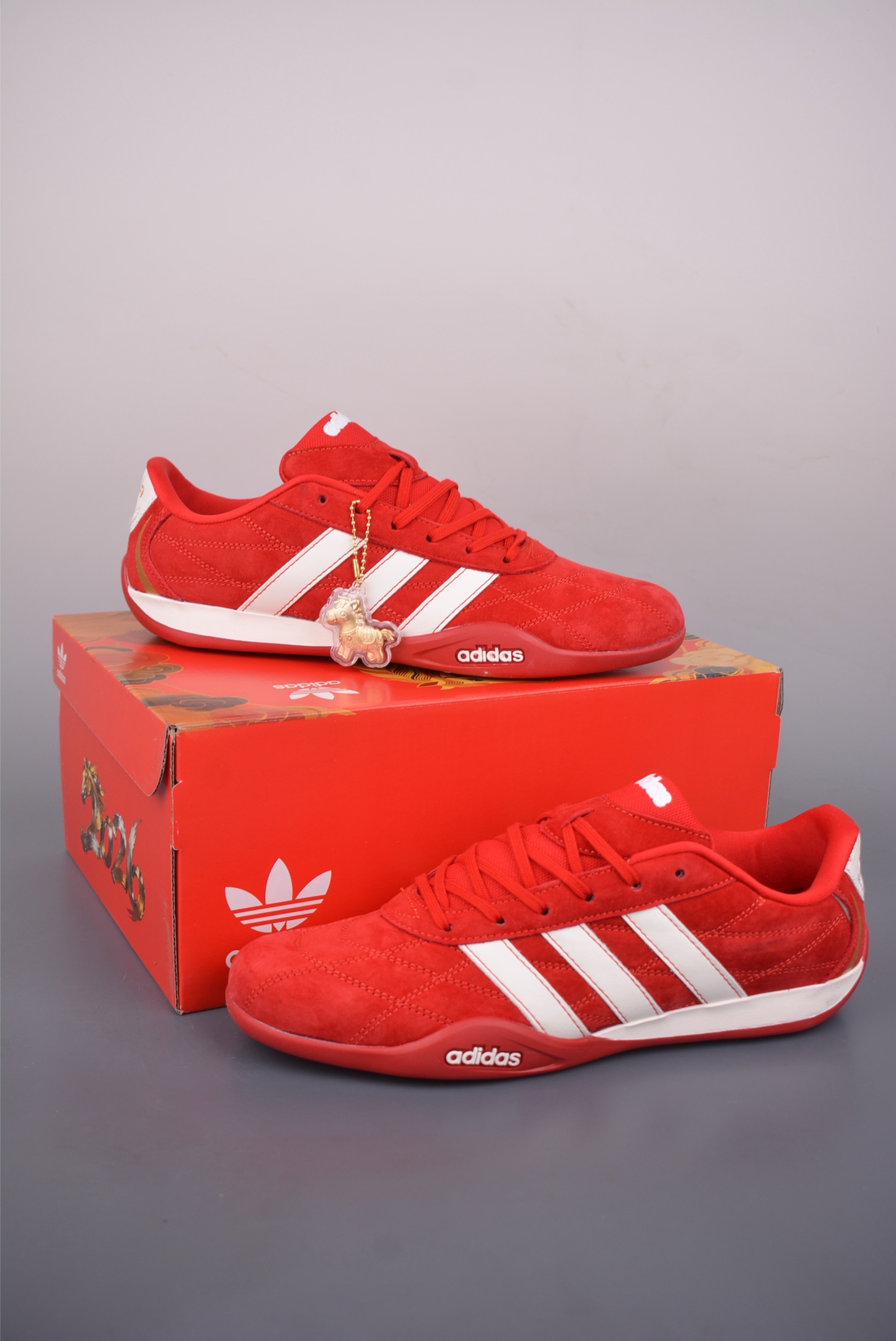阿迪达斯Adidas Adiracer 2026 马年限定 三叶草复古防滑耐磨低帮运动鞋 JS1462