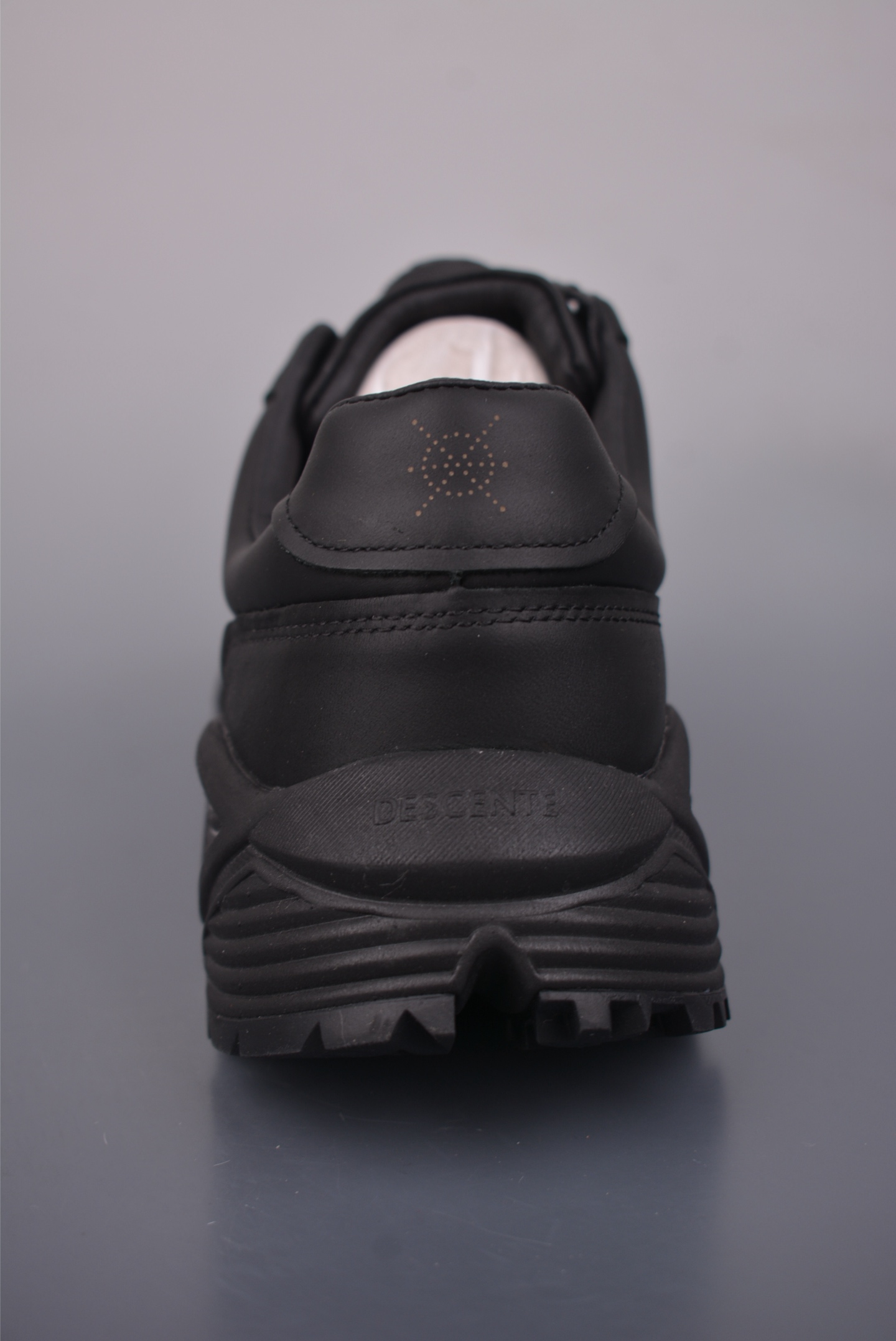 DESCENTE迪桑特 PRIMIER LTR WIRE 时尚休闲运动覆盖防水男子越野跑鞋 D4431LSN02-Top High Quatity Cheap Sneakers Fashion Clothing Clothes Bags handbags Shoes of all Brand wholesale With The best Quality And Beautiful Price from China Factory Chinese suppliers wholesaler seller DESCENTE迪桑特 PRIMIER LTR WIRE 时尚休闲运动覆盖防水男子越野跑鞋 D4431LSN02
