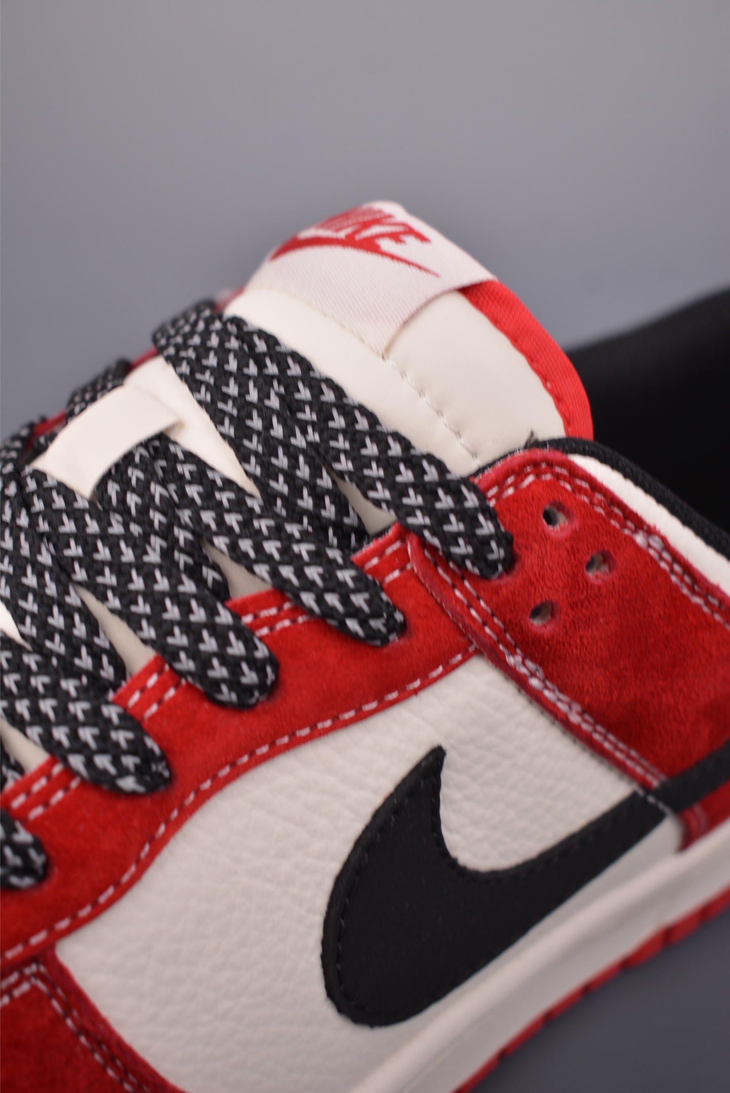 260 Nike SB Dunk Low 马年限定 CS1688-138-Chinese UA Cheap High Quatity Brand Clothes Bags handbags Sneakers wholesale wholesaler seller from China Factory suppliers Fashion Clothing Shoes best Quality Beautiful Price 260 Nike SB Dunk Low 马年限定 CS1688-138