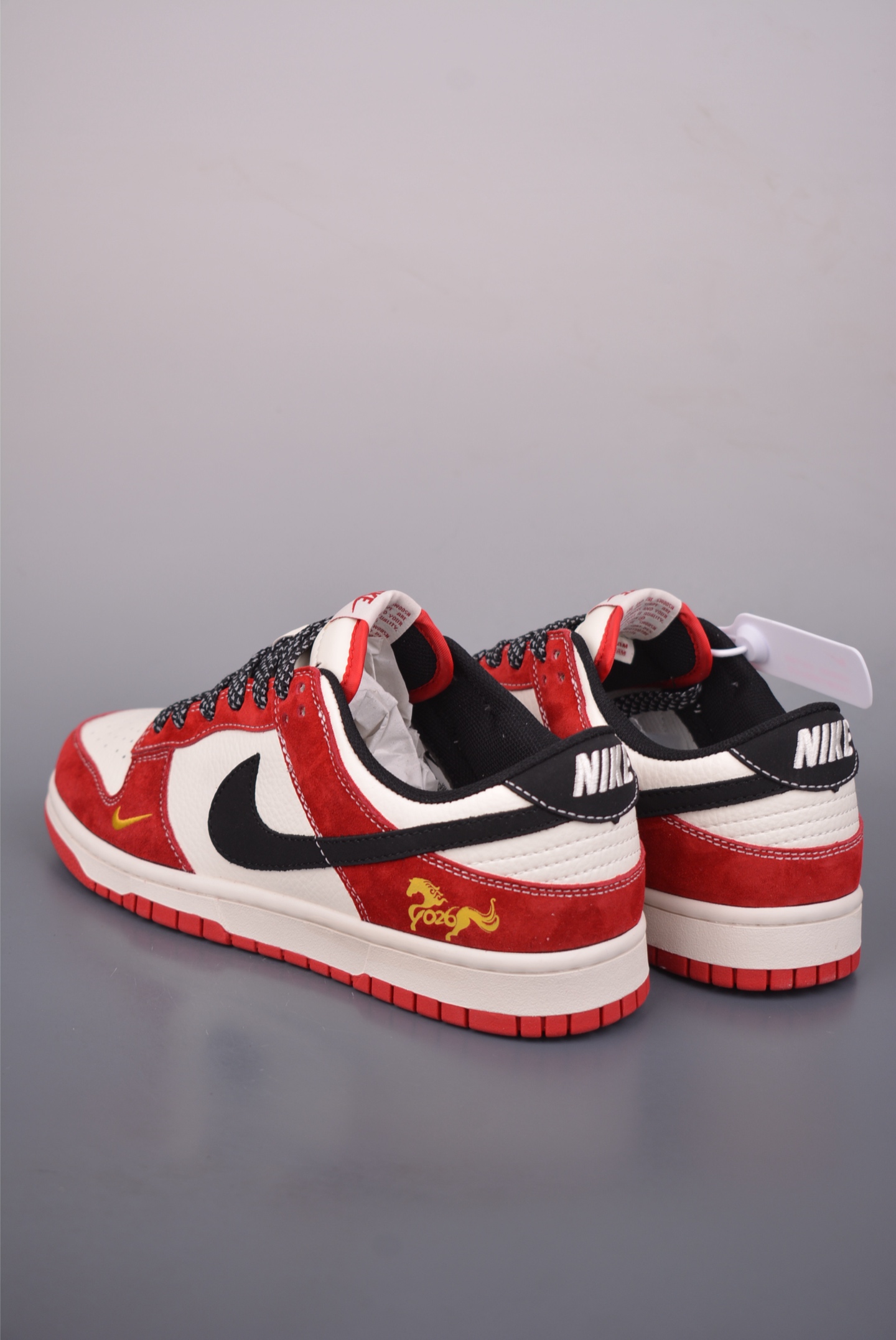 260 Nike SB Dunk Low 马年限定 CS1688-138-Chinese UA Cheap High Quatity Brand Clothes Bags handbags Sneakers wholesale wholesaler seller from China Factory suppliers Fashion Clothing Shoes best Quality Beautiful Price 260 Nike SB Dunk Low 马年限定 CS1688-138