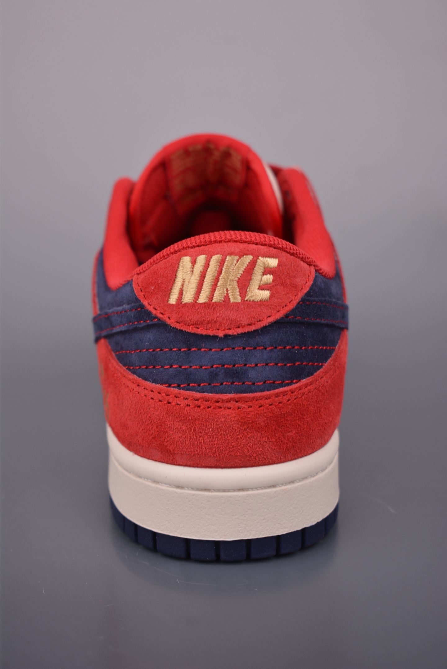 260 Nike SB Dunk Low 马年限定 HG0026-008-Chinese UA Cheap High Quatity Brand Clothes Bags handbags Sneakers wholesale wholesaler seller from China Factory suppliers Fashion Clothing Shoes best Quality Beautiful Price 260 Nike SB Dunk Low 马年限定 HG0026-008