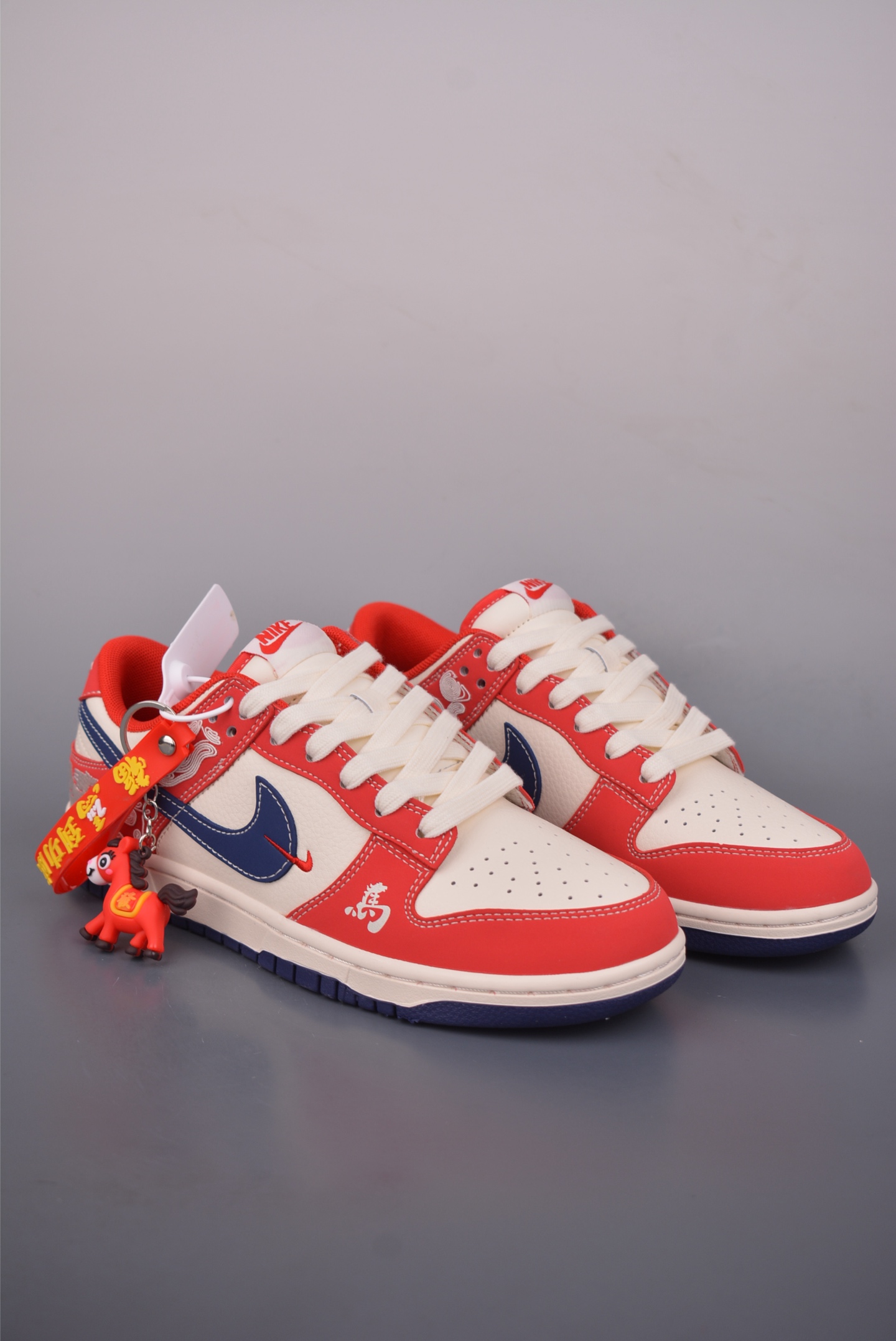 260 Nike SB Dunk Low 马年限定 JJ2508-602-Chinese UA Cheap High Quatity Brand Clothes Bags handbags Sneakers wholesale wholesaler seller from China Factory suppliers Fashion Clothing Shoes best Quality Beautiful Price 260 Nike SB Dunk Low 马年限定 JJ2508-602