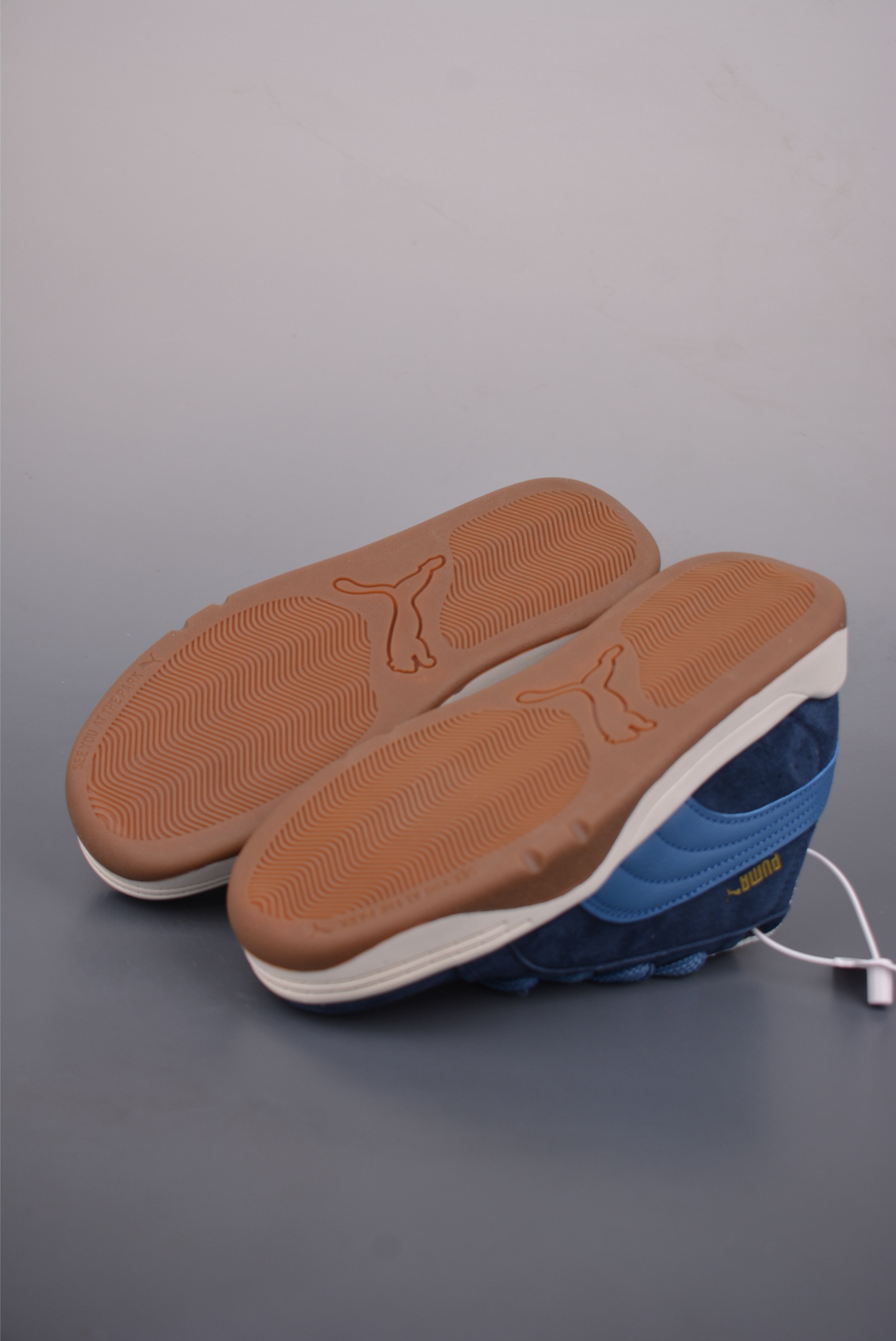 170 Puma Park Lifestyle Easy SD 彪马 防滑耐磨低帮德训板鞋 407867-02-Chinese UA Cheap High Quatity Brand Clothes Bags handbags Sneakers wholesale wholesaler seller from China Factory suppliers Fashion Clothing Shoes best Quality Beautiful Price 170 Puma Park Lifestyle Easy SD 彪马 防滑耐磨低帮德训板鞋 407867-02